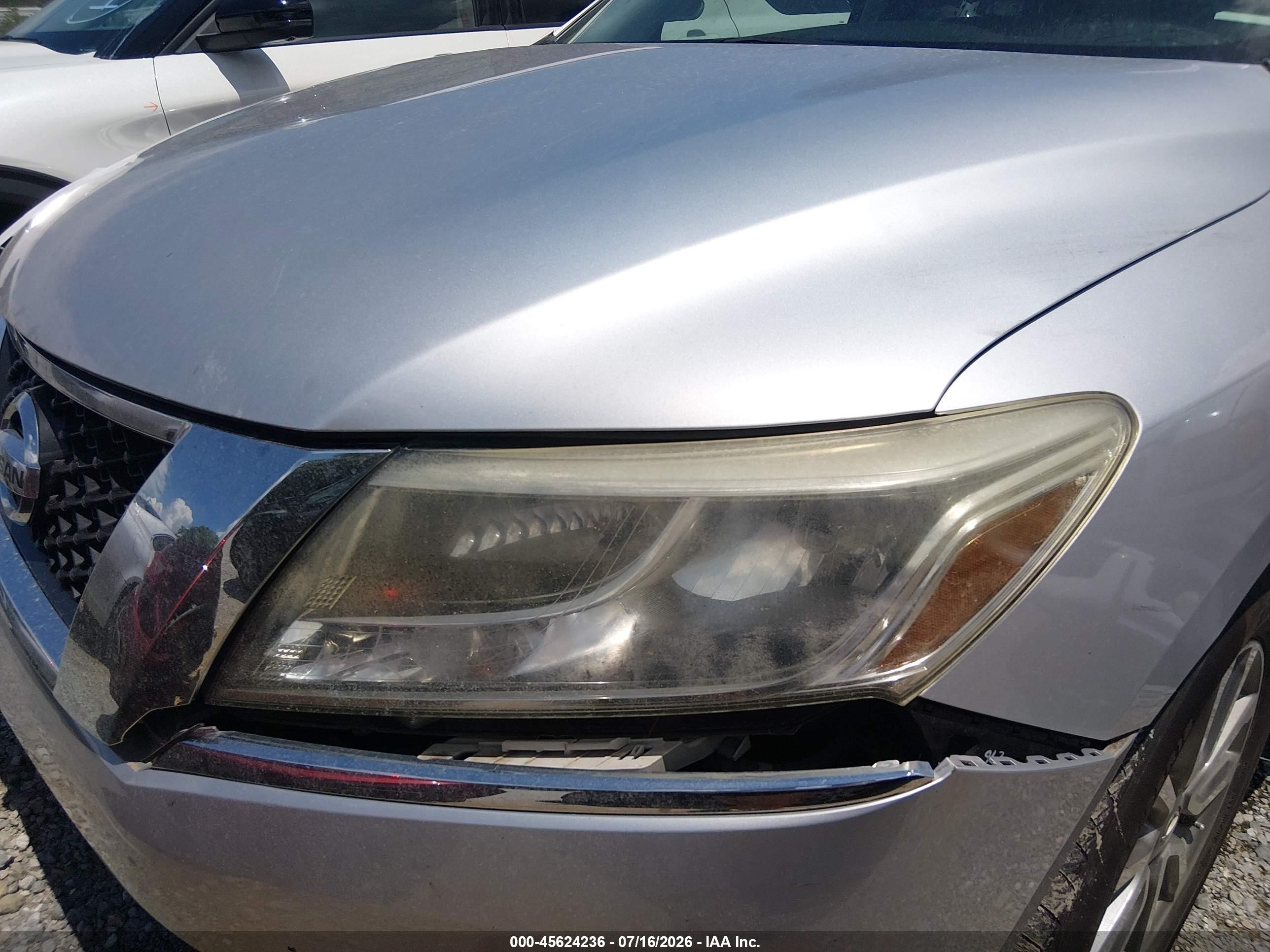 2014 Nissan Pathfinder Sl Серебряный vin: 5N1AR2MN6EC673128