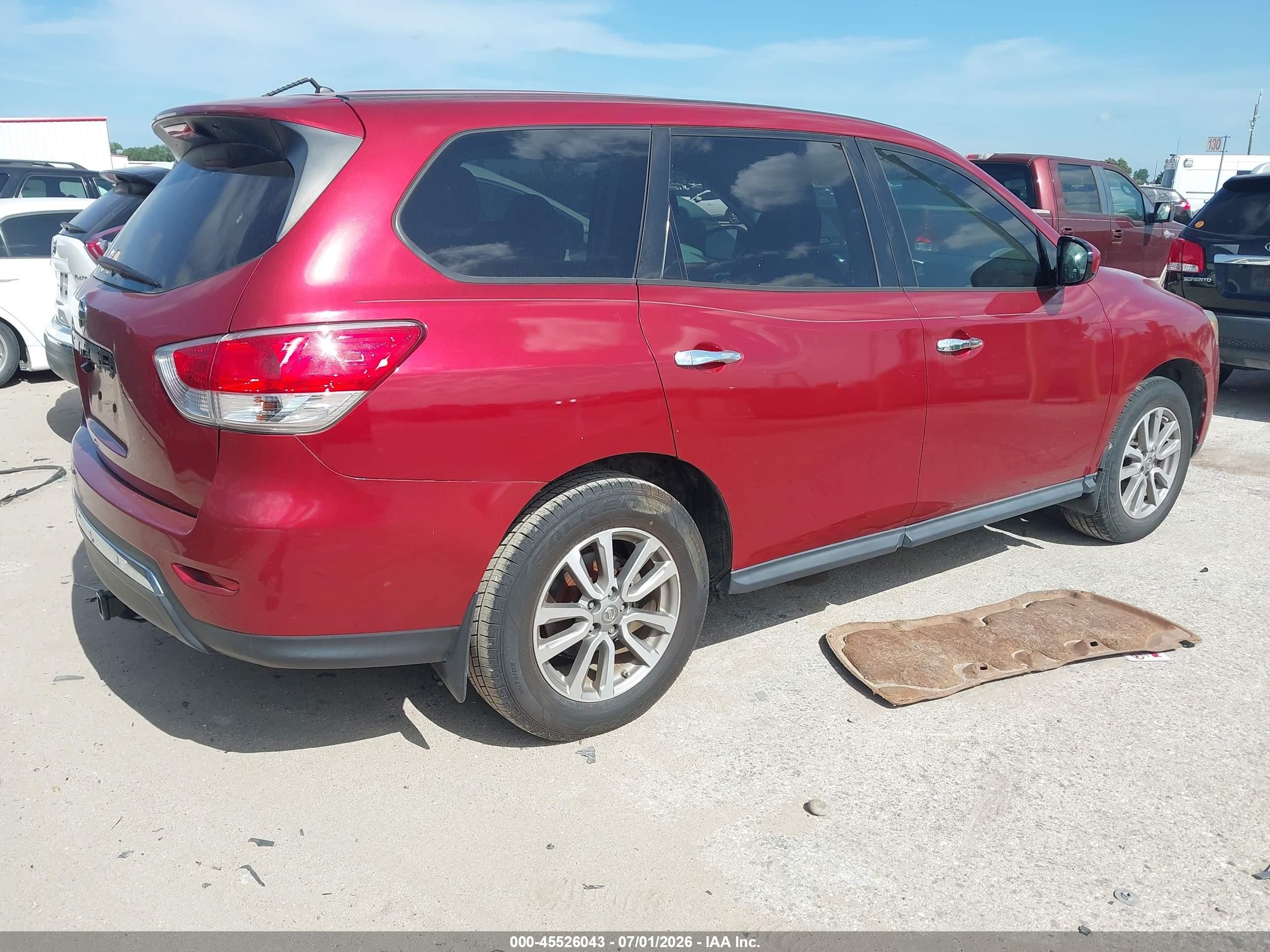 2014 Nissan Pathfinder S Red vin: 5N1AR2MN6EC718875