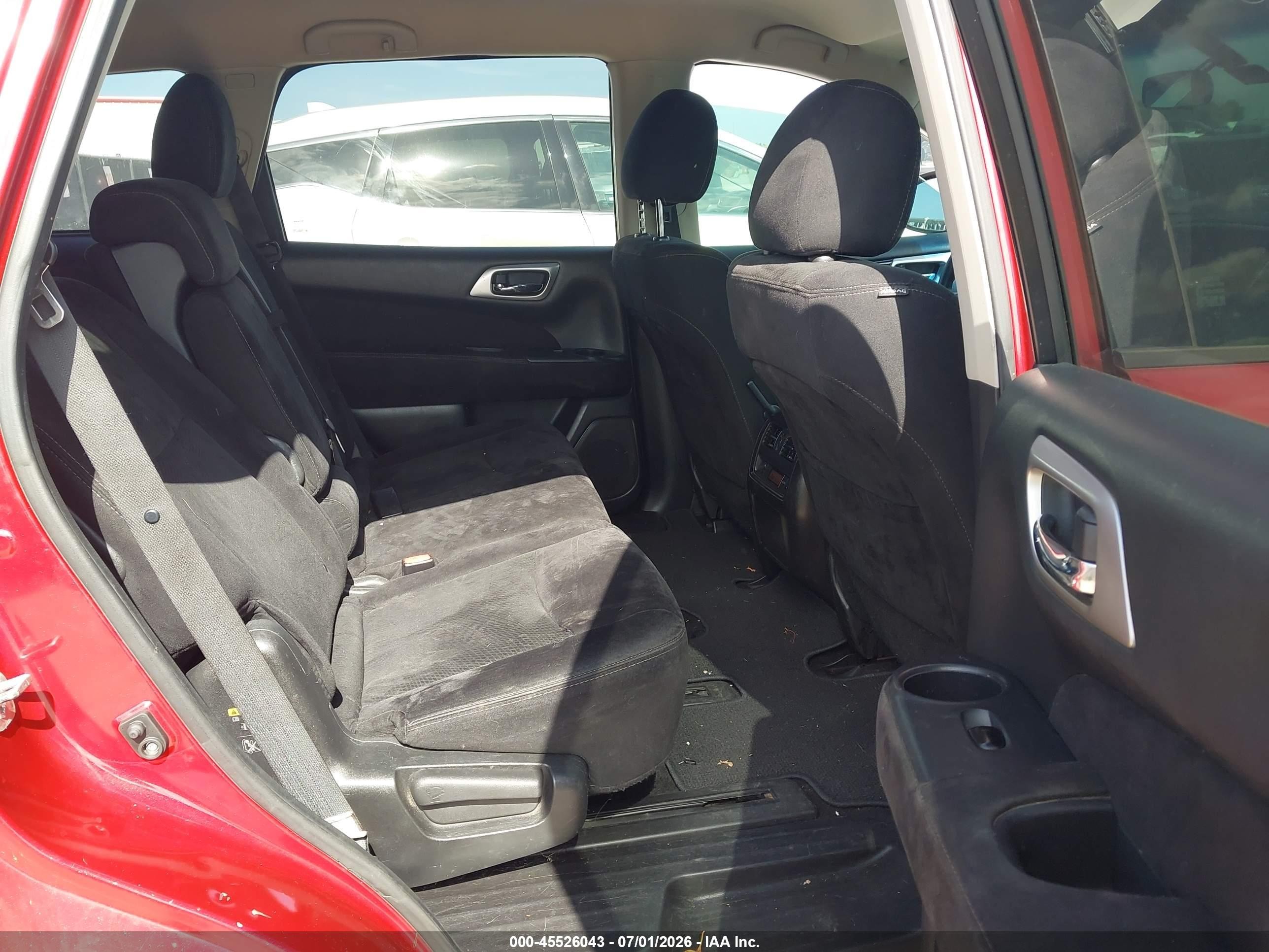 2014 Nissan Pathfinder S Red vin: 5N1AR2MN6EC718875