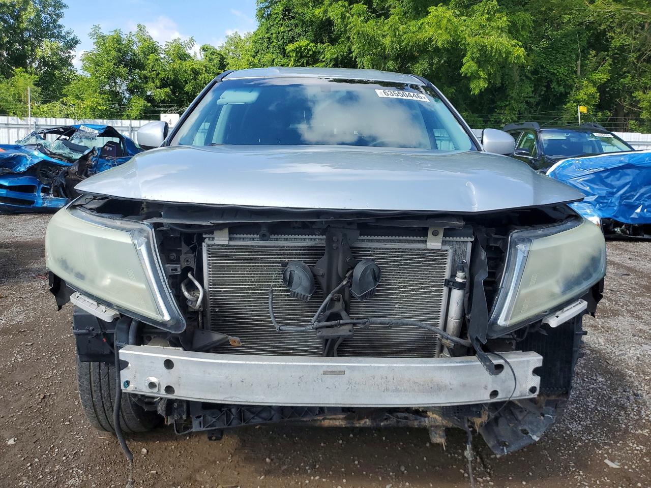 2014 Nissan Pathfinder S Silver vin: 5N1AR2MN6EC720111