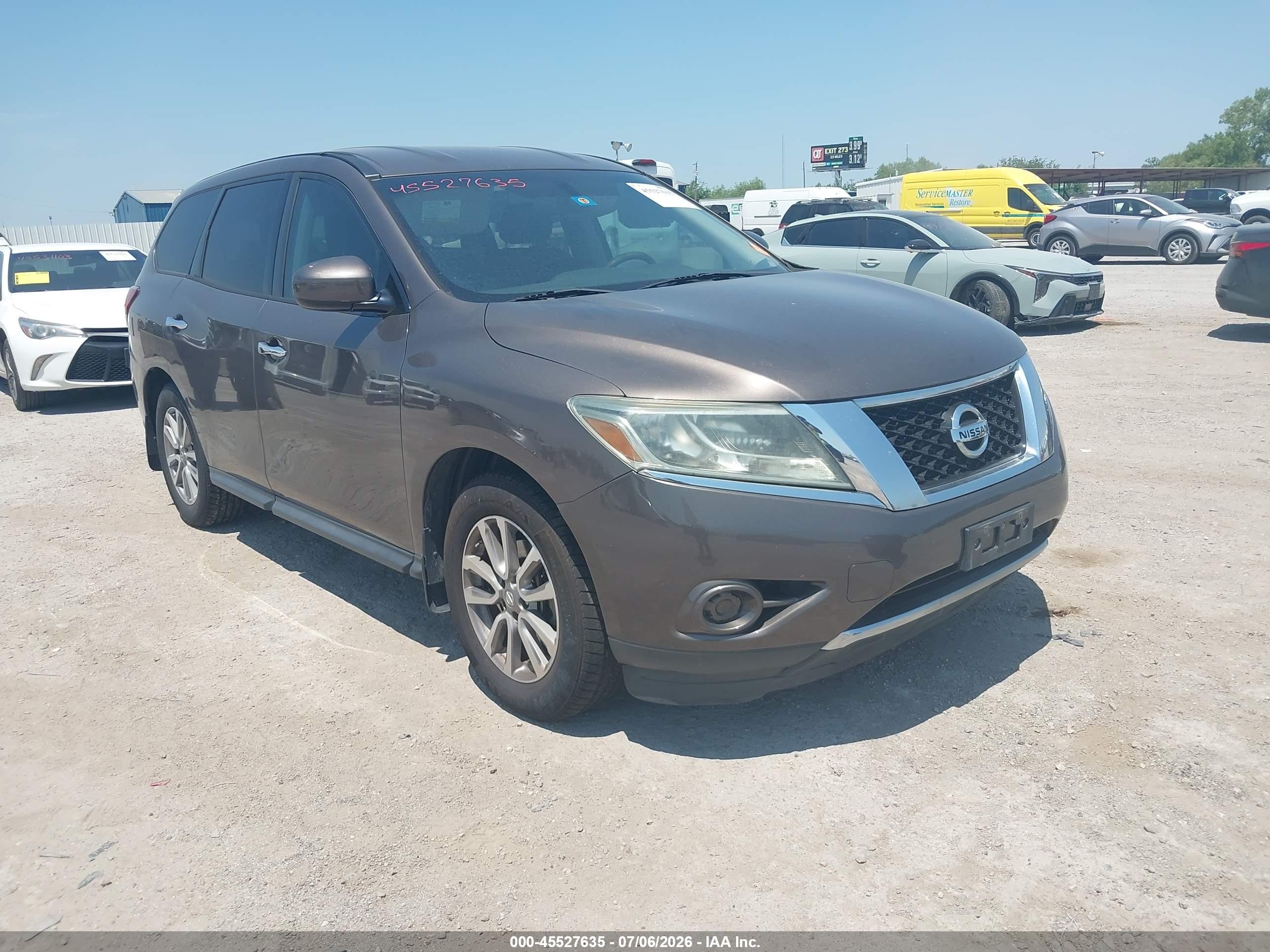 2015 Nissan Pathfinder S Brown vin: 5N1AR2MN6FC606305