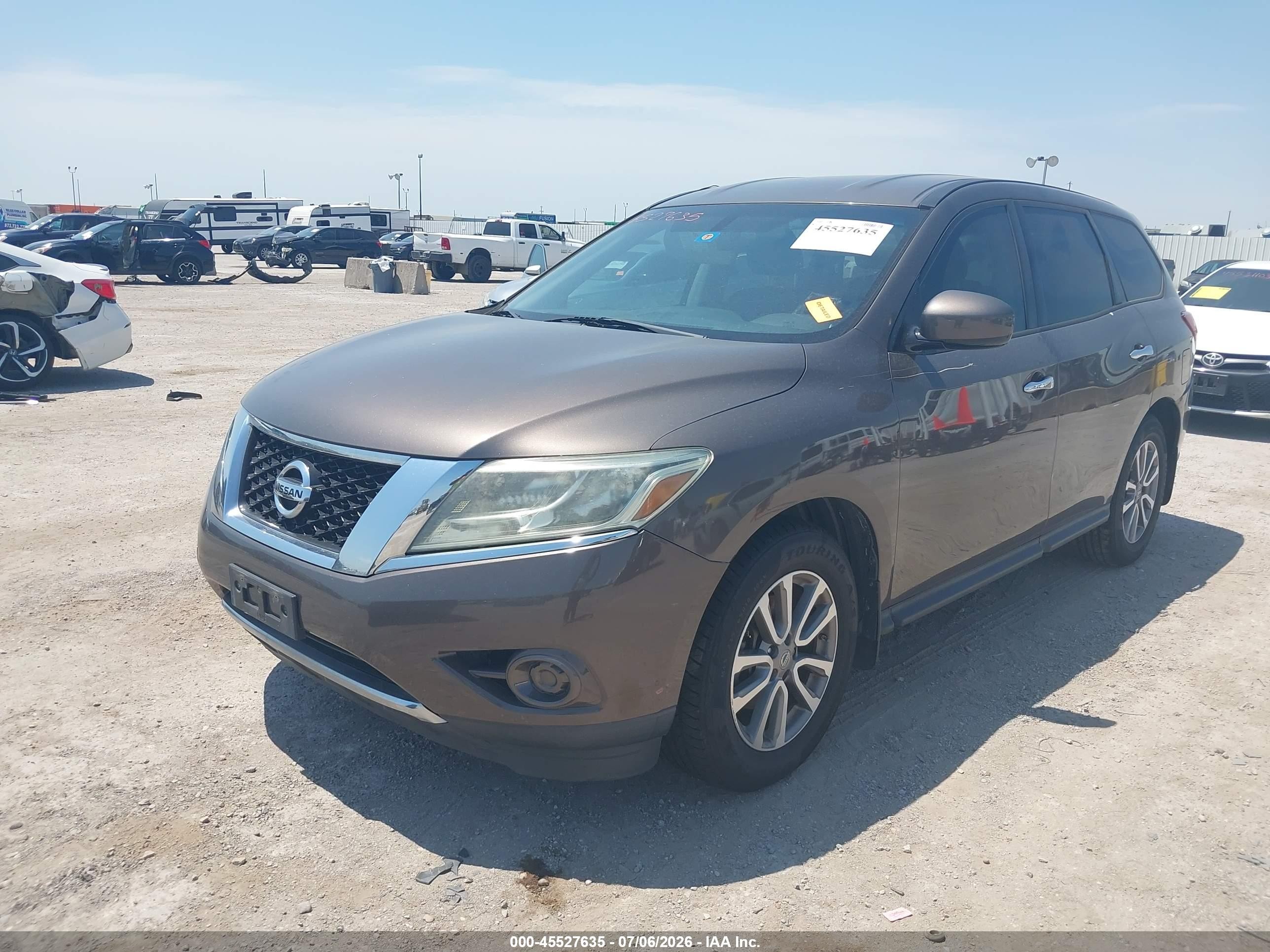 2015 Nissan Pathfinder S Brown vin: 5N1AR2MN6FC606305