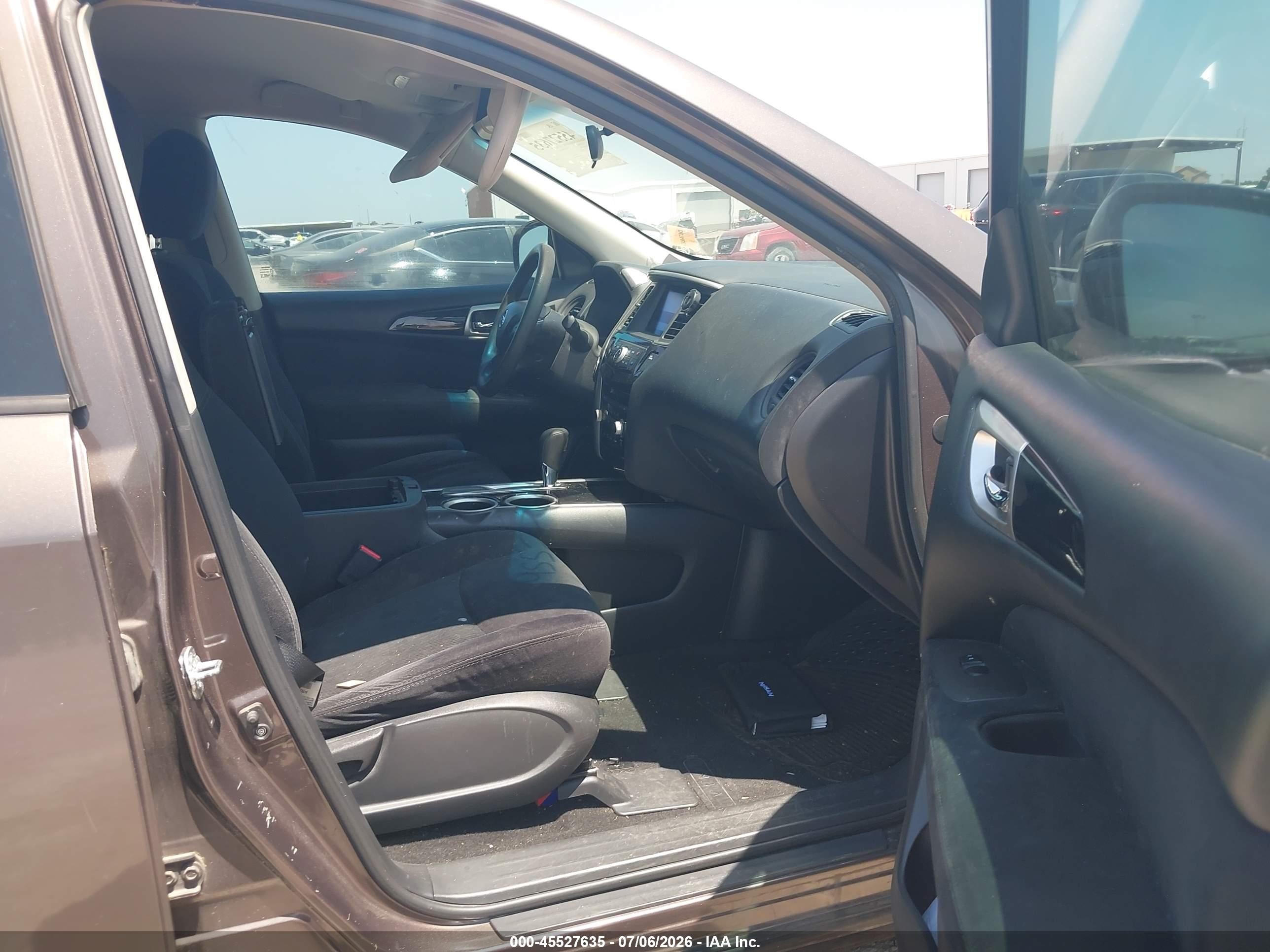 2015 Nissan Pathfinder S Brown vin: 5N1AR2MN6FC606305