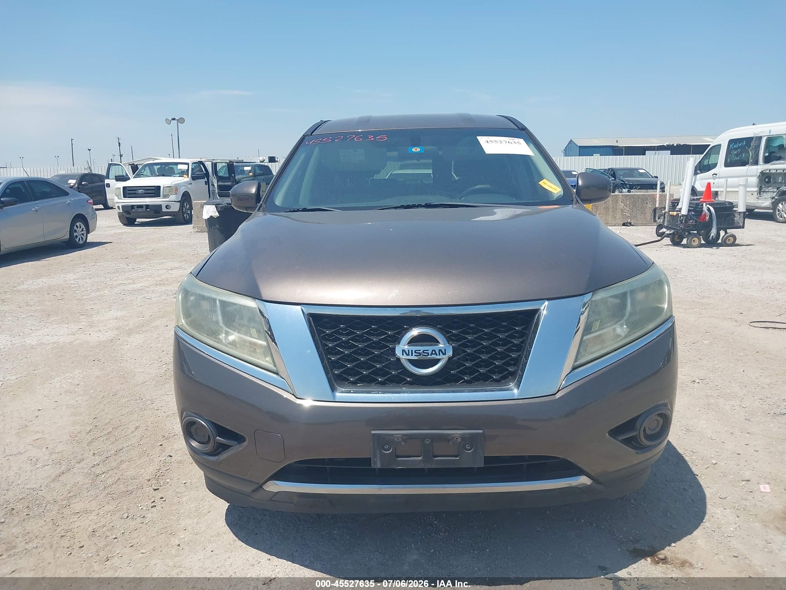 2015 Nissan Pathfinder S Brown vin: 5N1AR2MN6FC606305