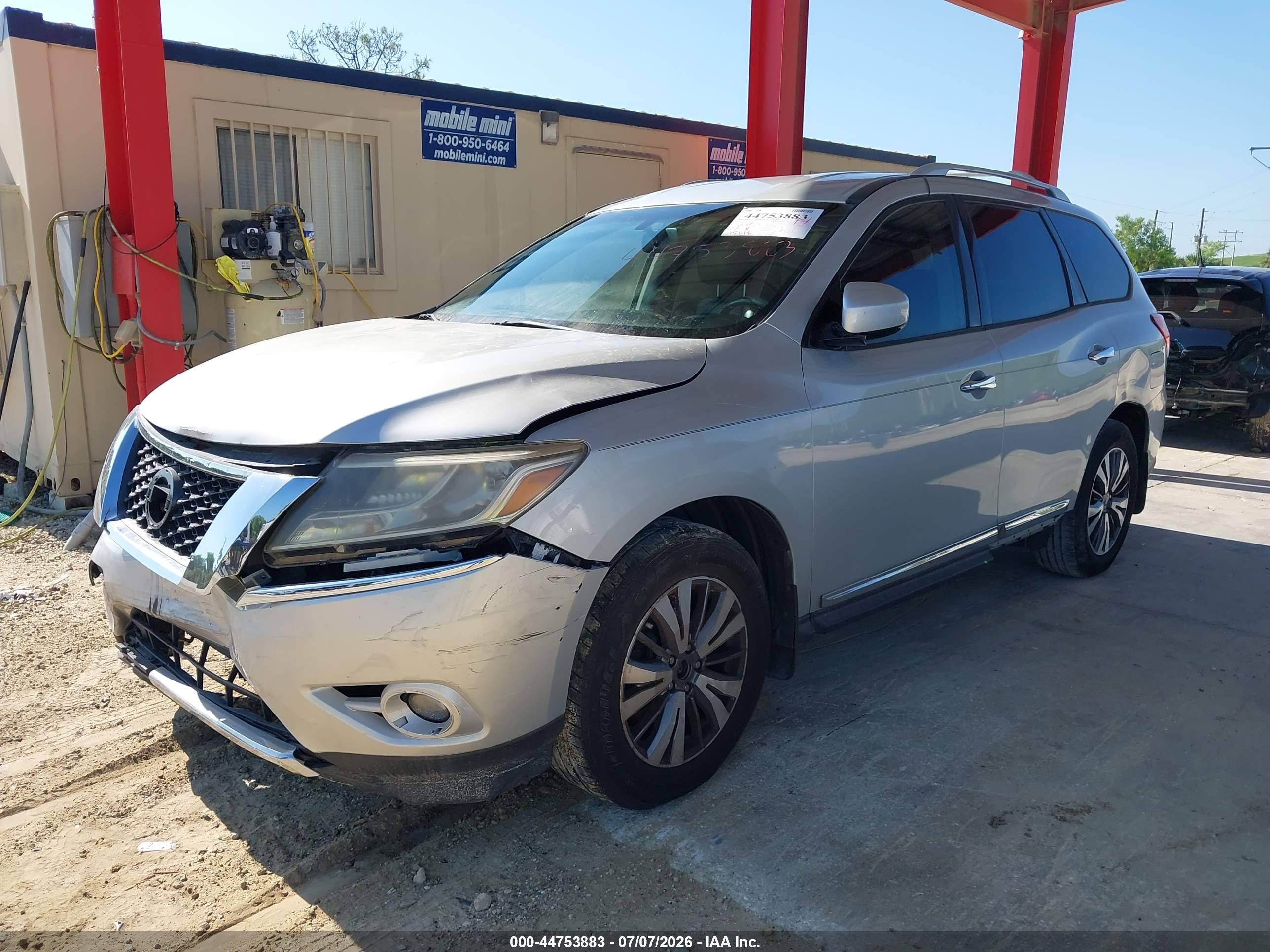 2015 Nissan Pathfinder Sl Silver vin: 5N1AR2MN6FC620415