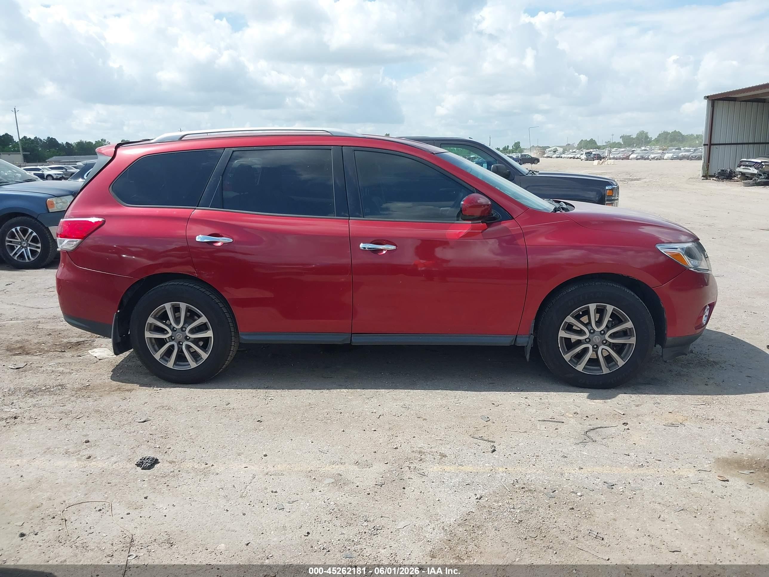 2015 Nissan Pathfinder Sv Red vin: 5N1AR2MN6FC643855