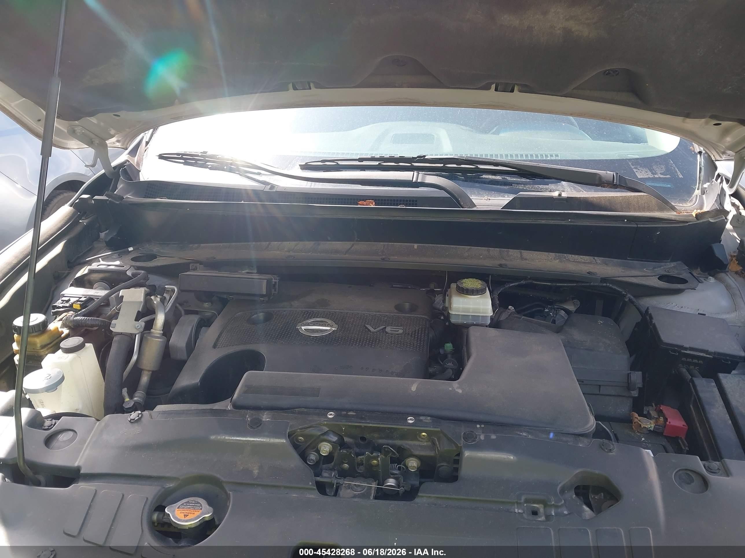 2015 Nissan Pathfinder S Silver vin: 5N1AR2MN6FC651566
