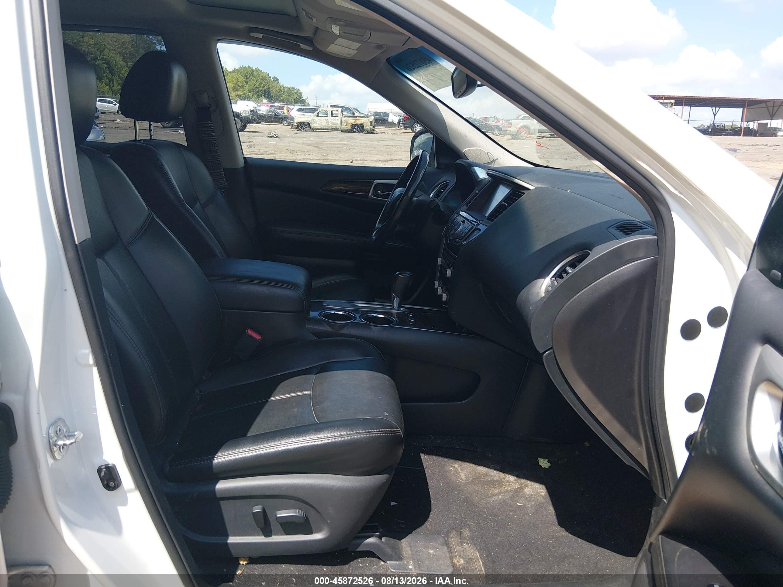 2015 Nissan Pathfinder Platinum White vin: 5N1AR2MN6FC656847