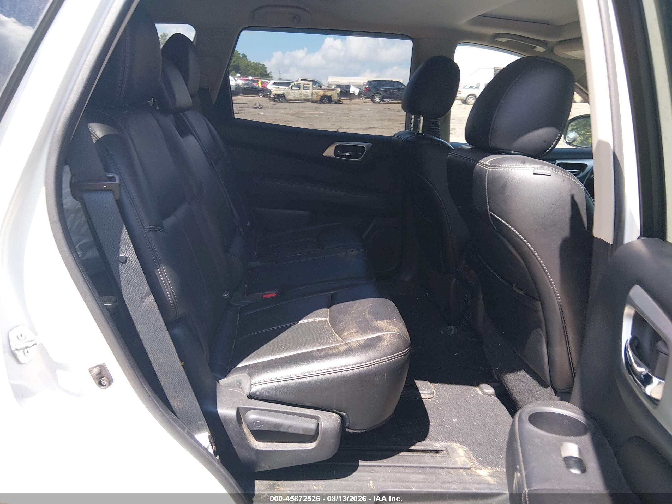 2015 Nissan Pathfinder Platinum White vin: 5N1AR2MN6FC656847