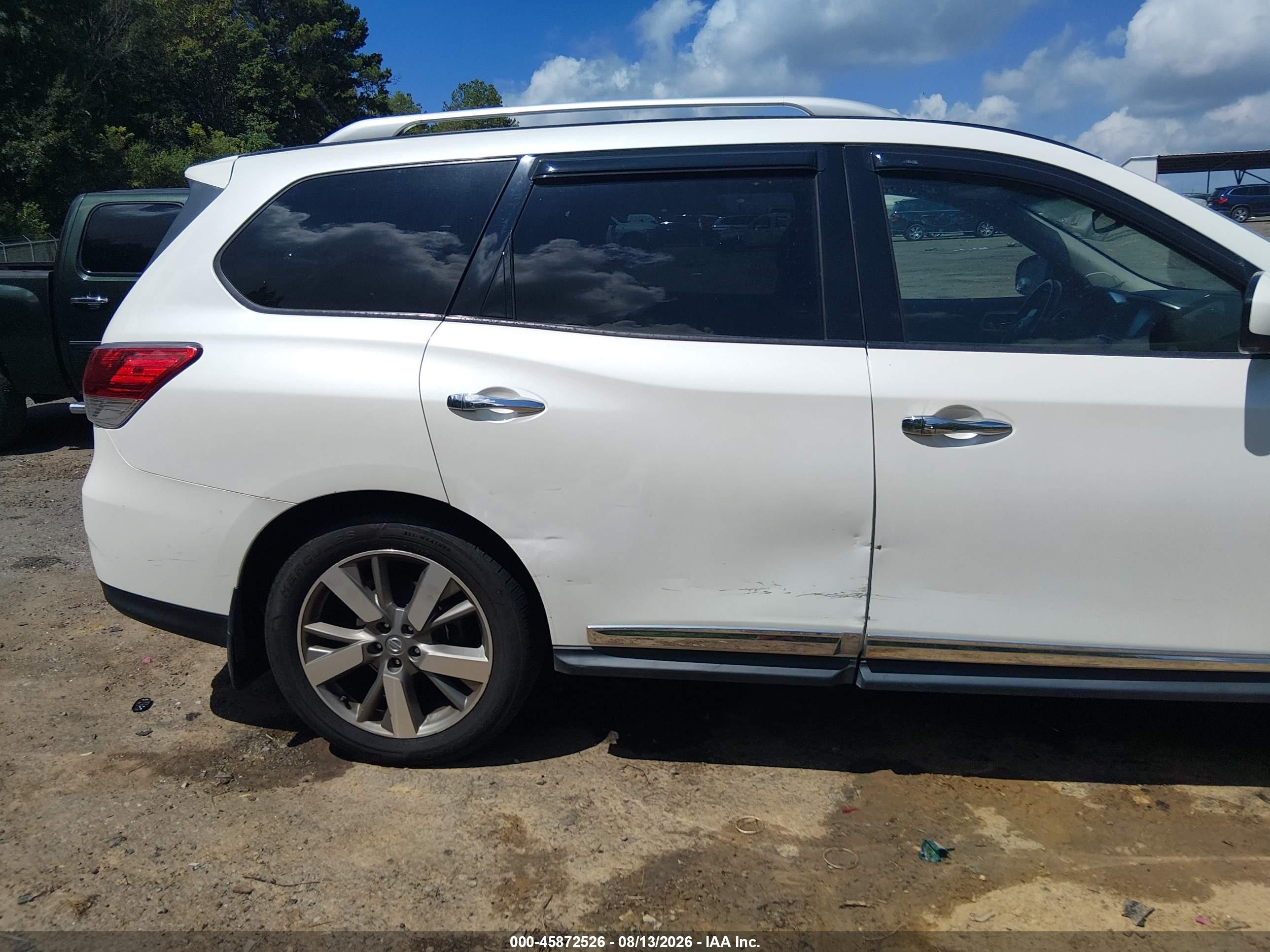 2015 Nissan Pathfinder Platinum White vin: 5N1AR2MN6FC656847