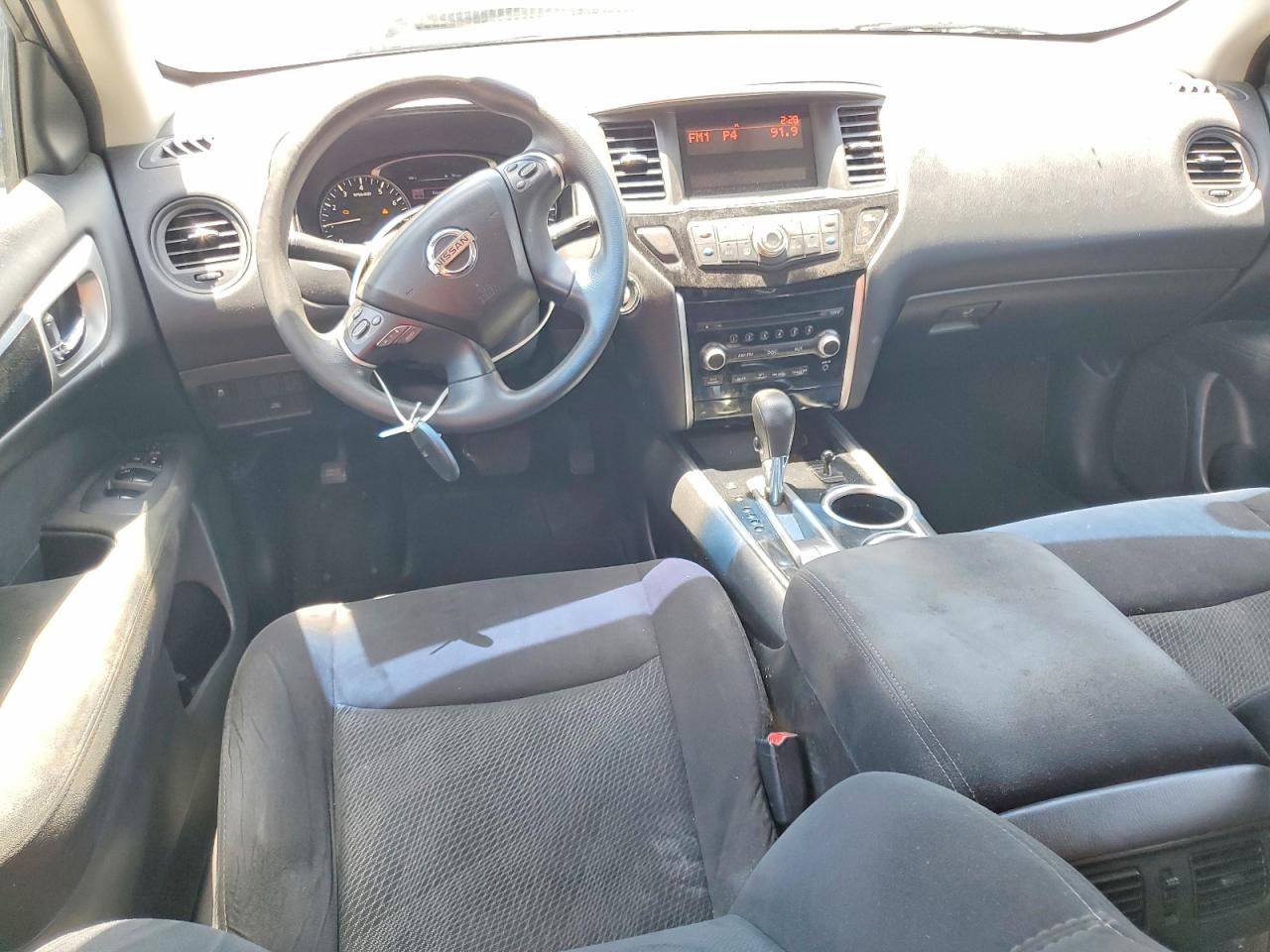 2015 Nissan Pathfinder S White vin: 5N1AR2MN6FC681120
