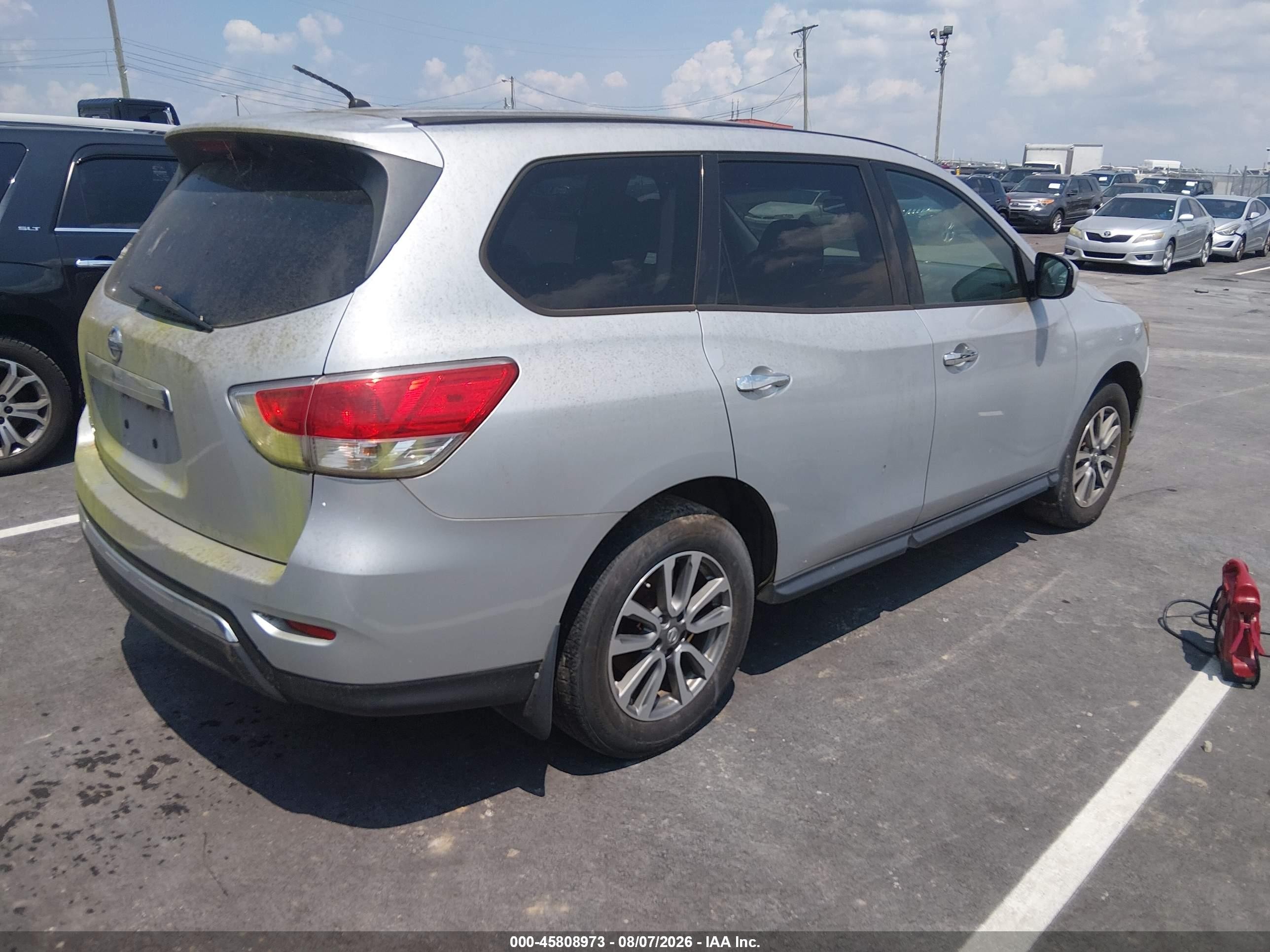 2013 Nissan Pathfinder S Silver vin: 5N1AR2MN7DC605726