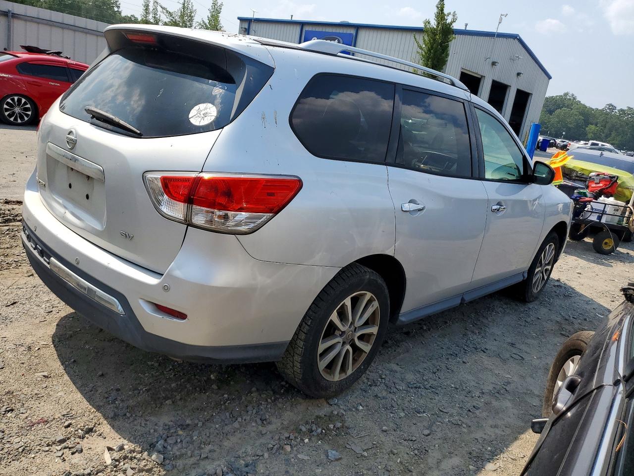 2013 Nissan Pathfinder S Silver vin: 5N1AR2MN7DC608321
