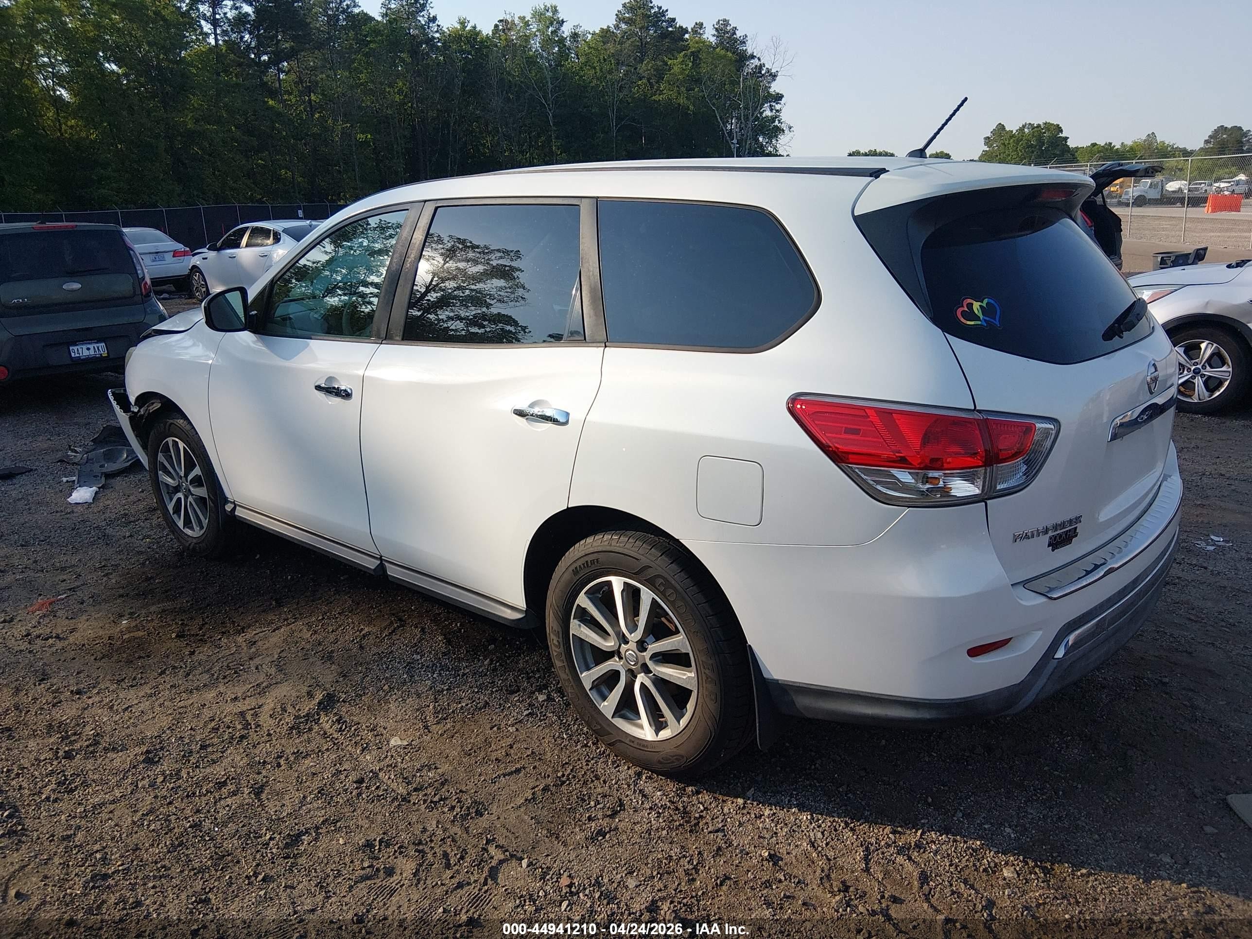 2013 Nissan Pathfinder S White vin: 5N1AR2MN7DC683505