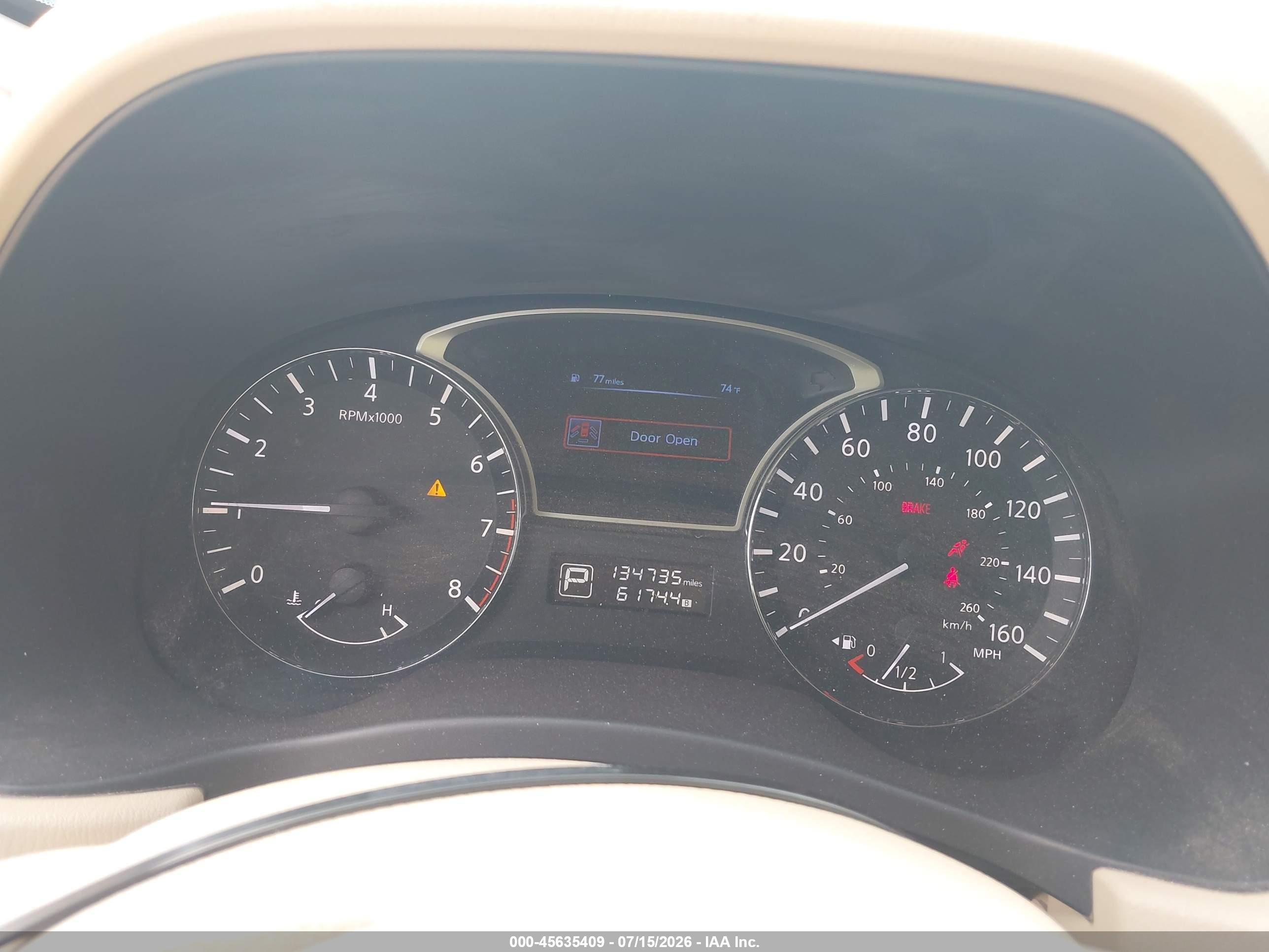 2014 Nissan Pathfinder Sv White vin: 5N1AR2MN7EC617554