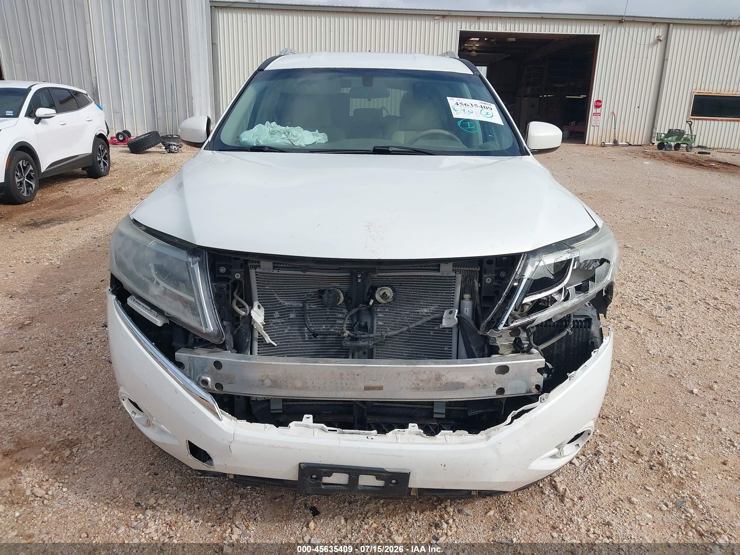 2014 Nissan Pathfinder Sv White vin: 5N1AR2MN7EC617554