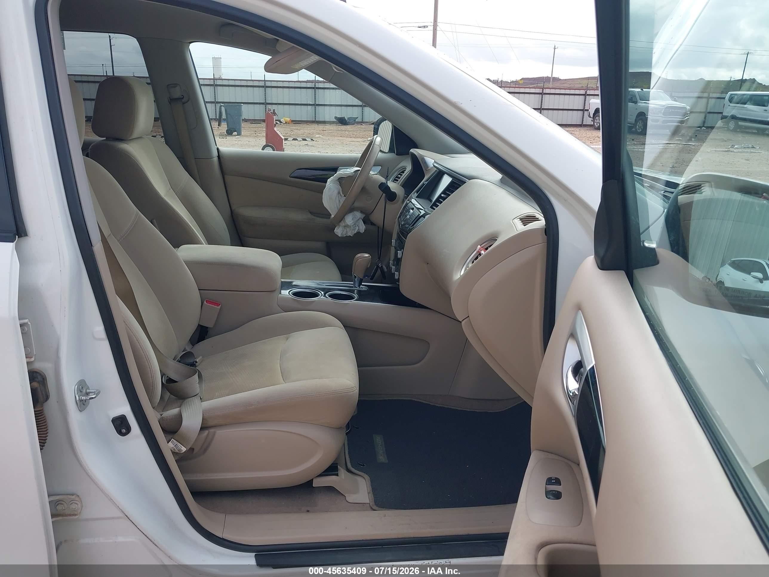2014 Nissan Pathfinder Sv White vin: 5N1AR2MN7EC617554