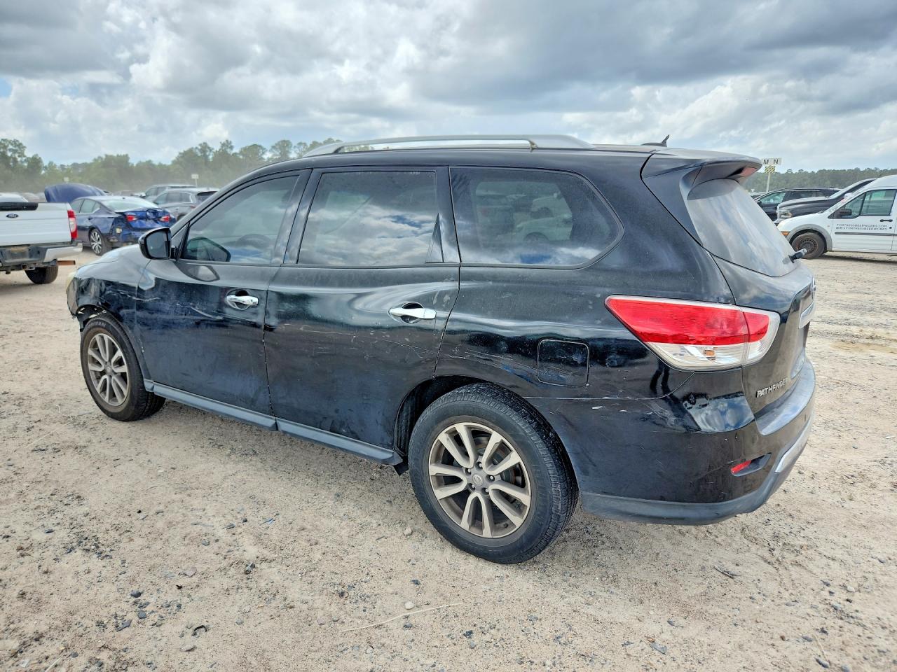2014 Nissan Pathfinder Sv Black vin: 5N1AR2MN7EC632829