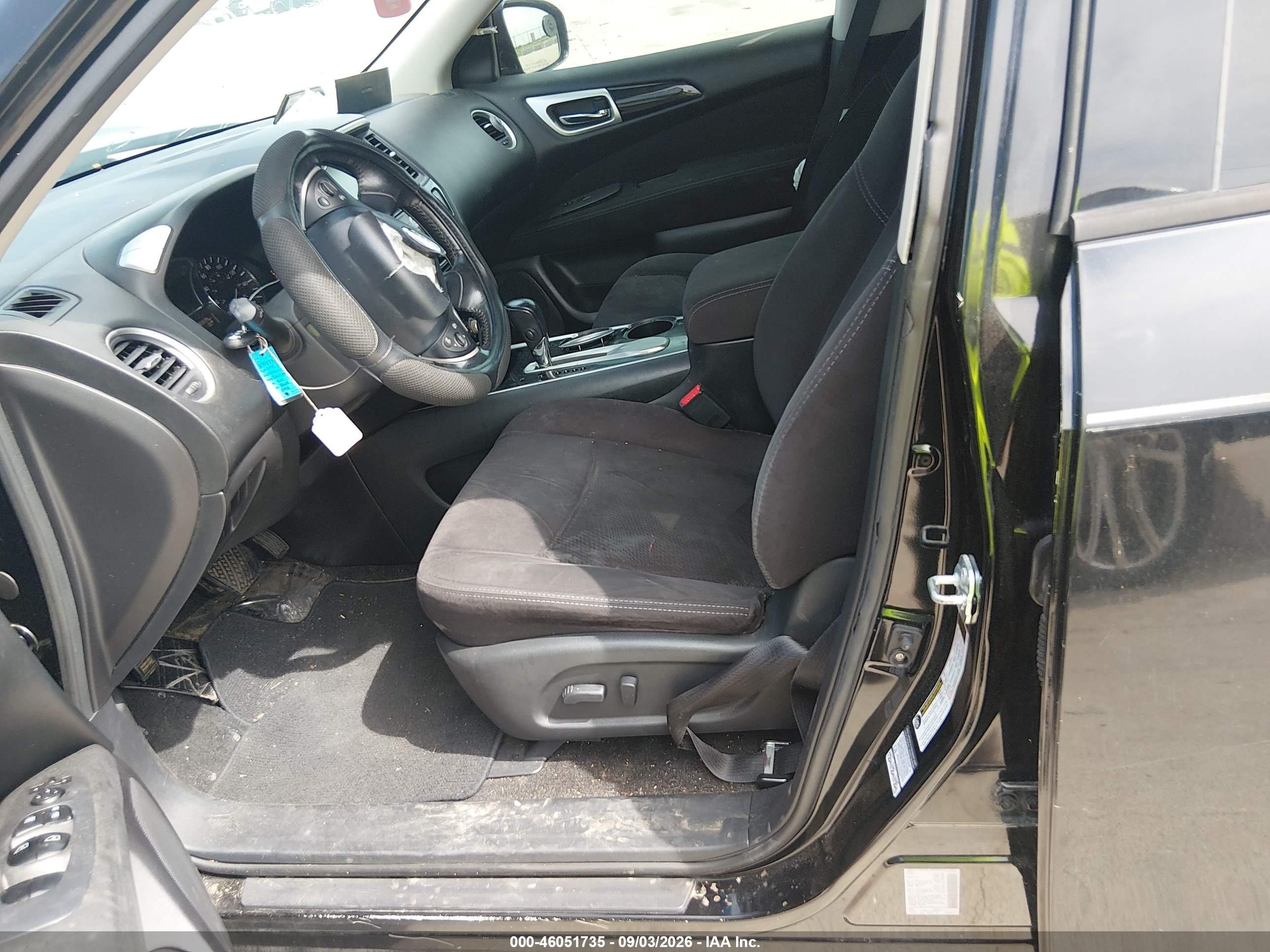 2014 Nissan Pathfinder Sv Black vin: 5N1AR2MN7EC645533