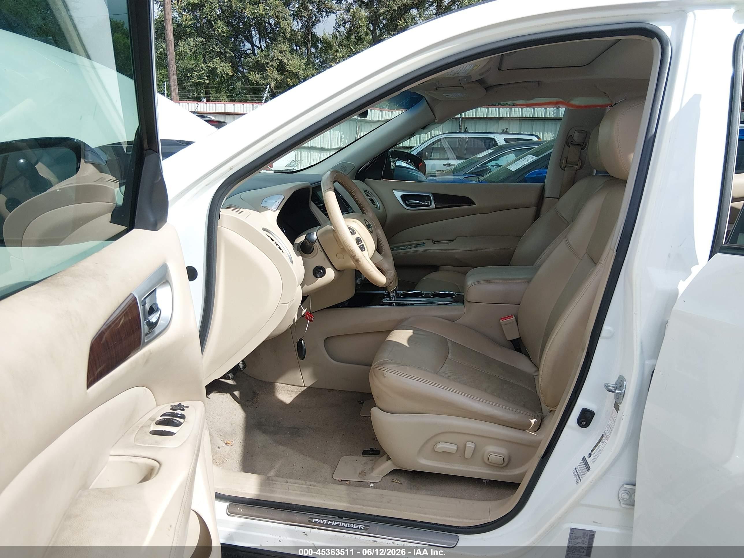 2014 Nissan Pathfinder Platinum White vin: 5N1AR2MN7EC699334