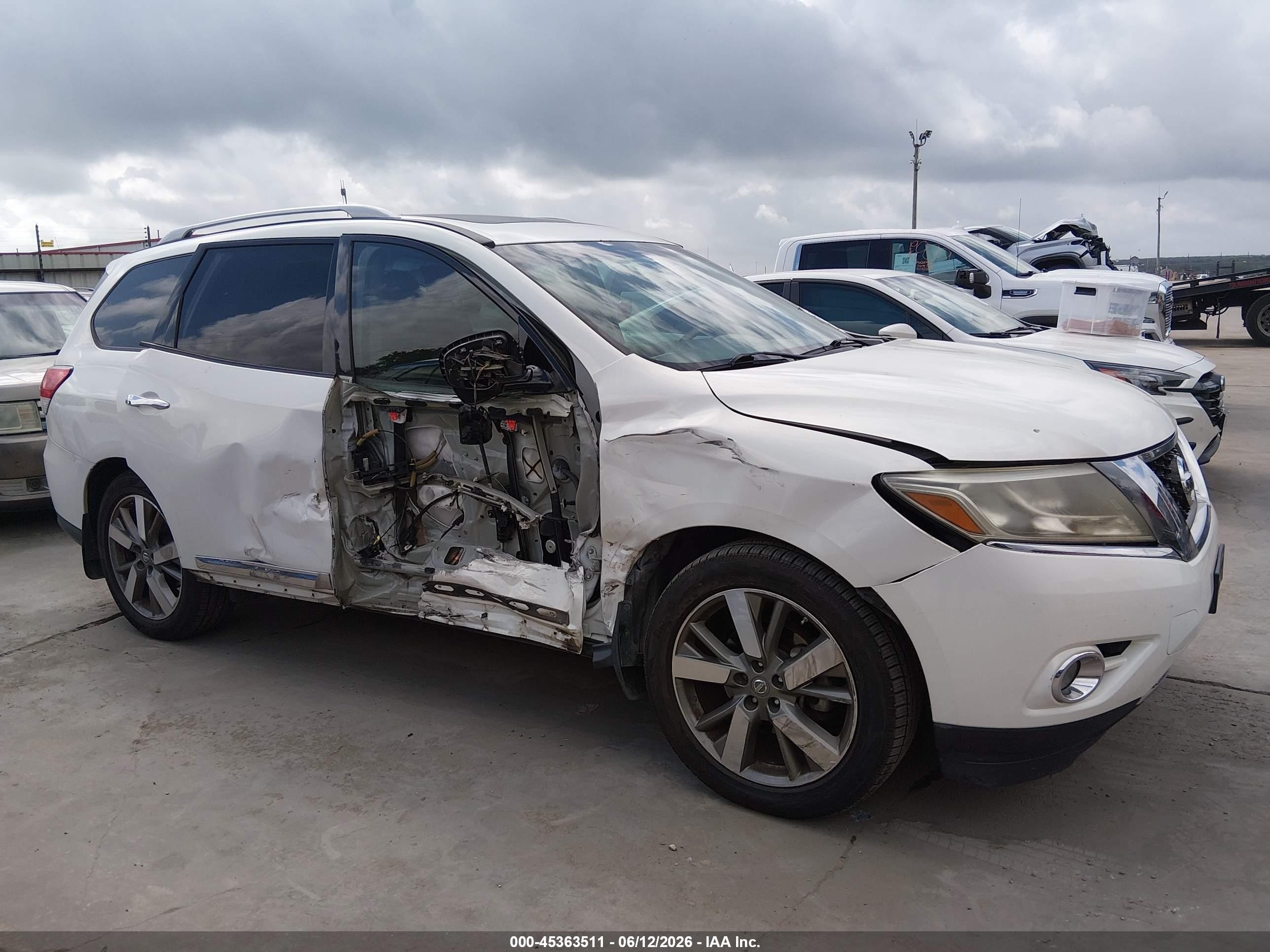 2014 Nissan Pathfinder Platinum White vin: 5N1AR2MN7EC699334