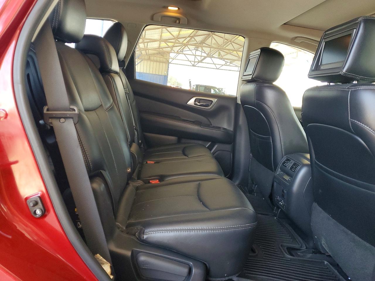 2014 Nissan Pathfinder S Красный vin: 5N1AR2MN7EC734003