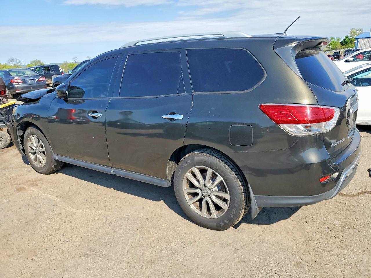 2015 Nissan Pathfinder Sv Charcoal vin: 5N1AR2MN7FC627356