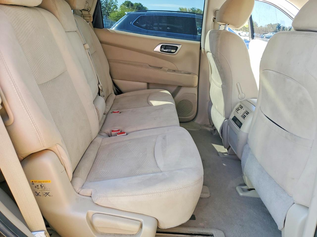 2015 Nissan Pathfinder Sv Charcoal vin: 5N1AR2MN7FC627356