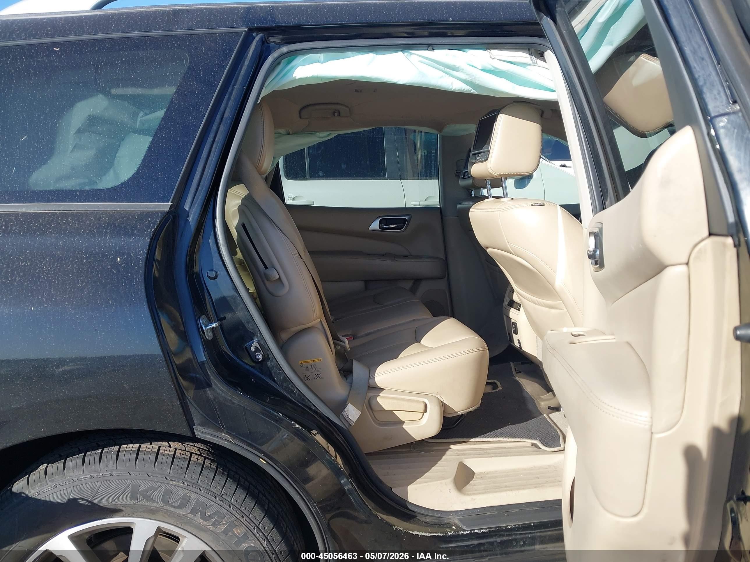2015 Nissan Pathfinder Sl Черный vin: 5N1AR2MN7FC634808