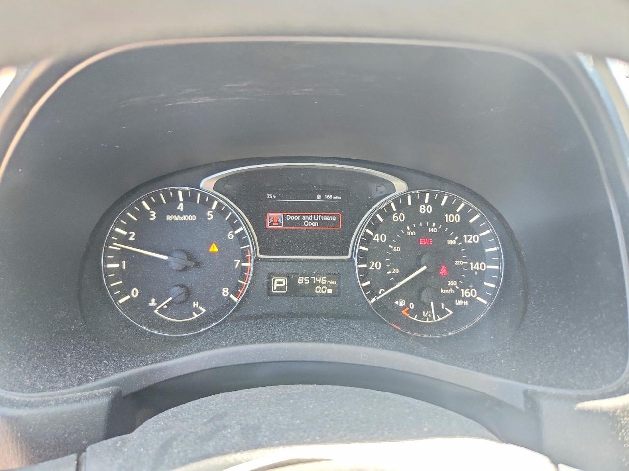 2015 Nissan Pathfinder S Brown vin: 5N1AR2MN7FC658381