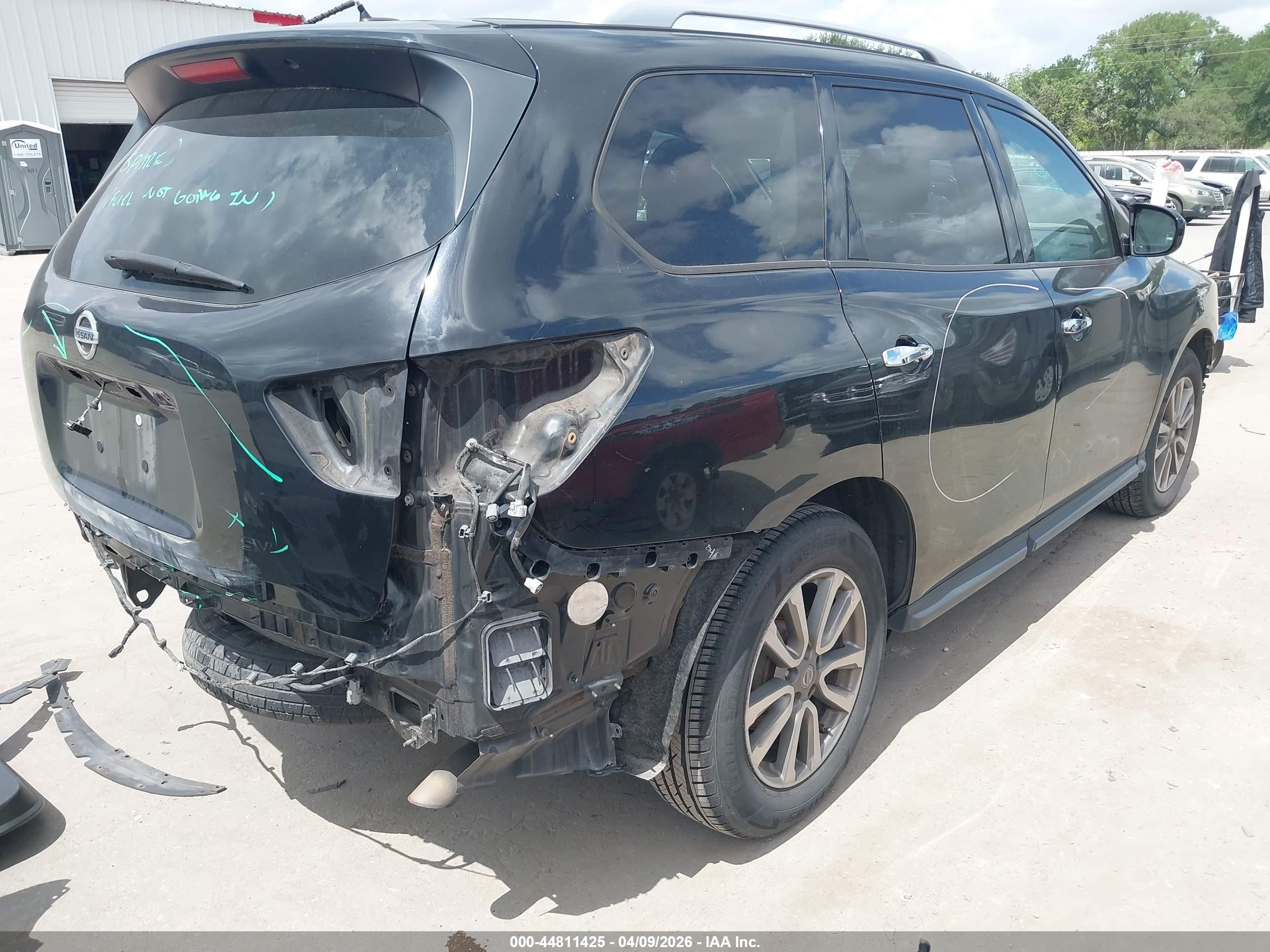 2015 Nissan Pathfinder Platinum/s/sl/sv Black vin: 5N1AR2MN7FC658512