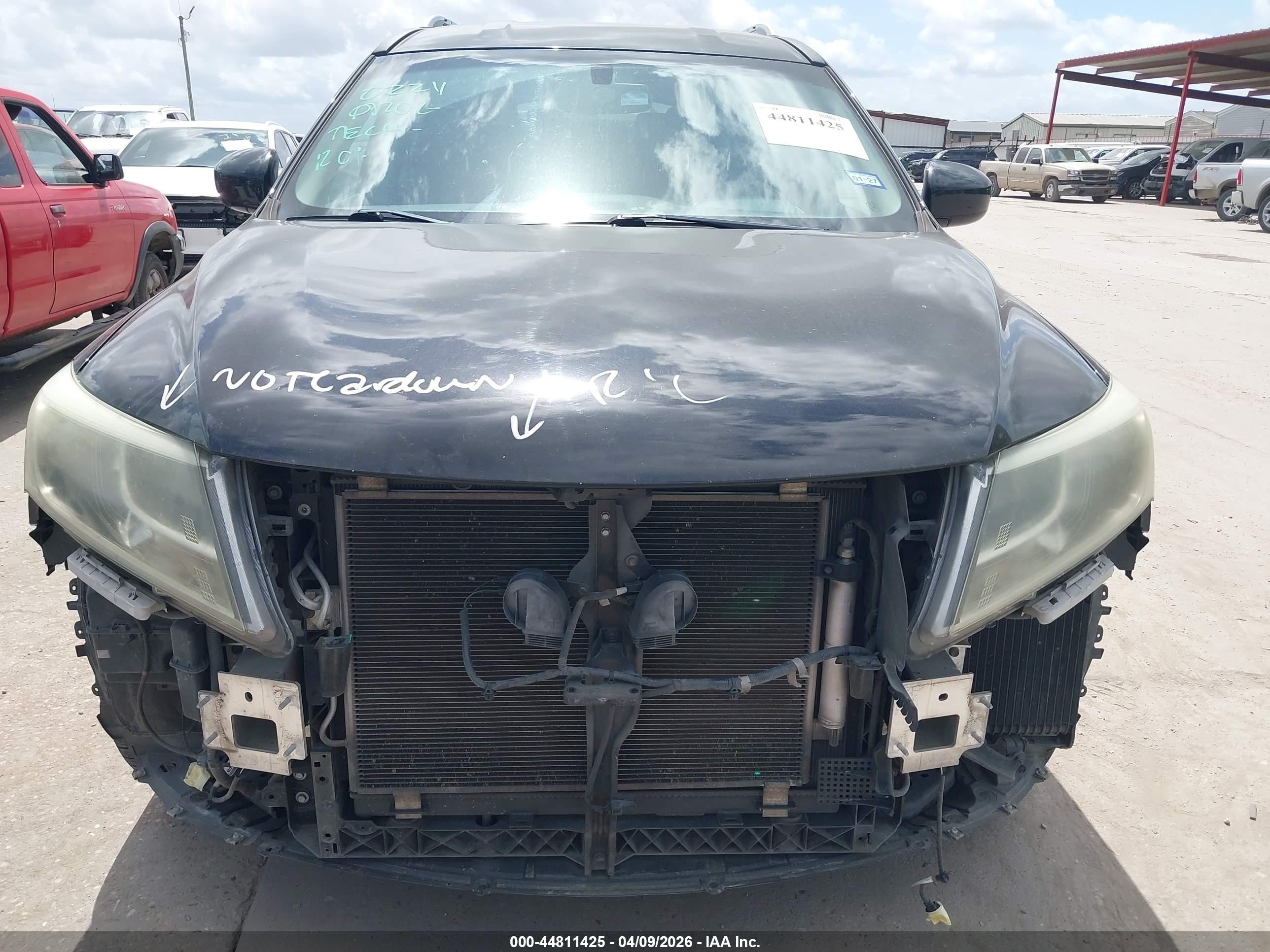 2015 Nissan Pathfinder Platinum/s/sl/sv Black vin: 5N1AR2MN7FC658512
