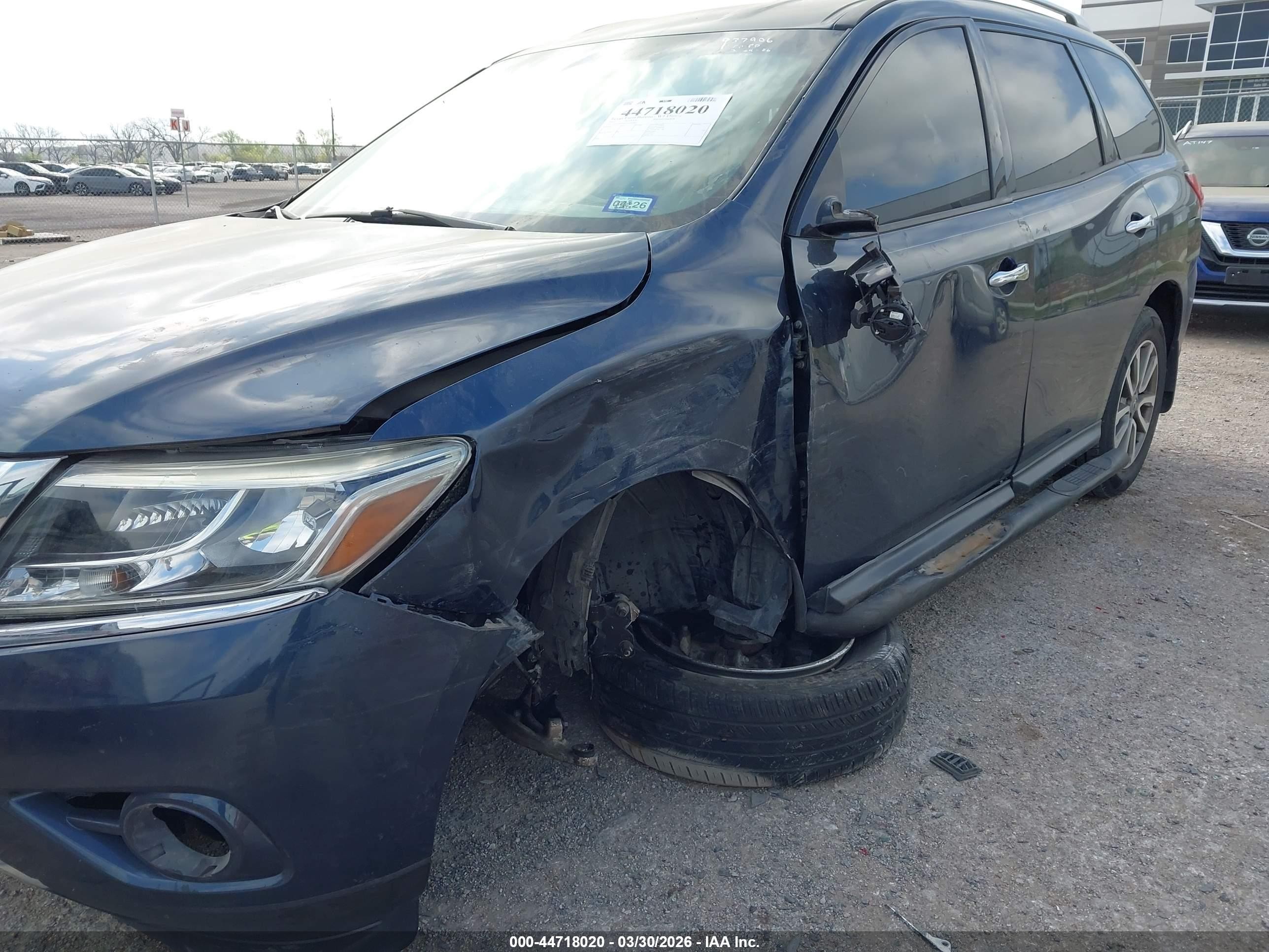 2015 Nissan Pathfinder S Blue vin: 5N1AR2MN7FC682860