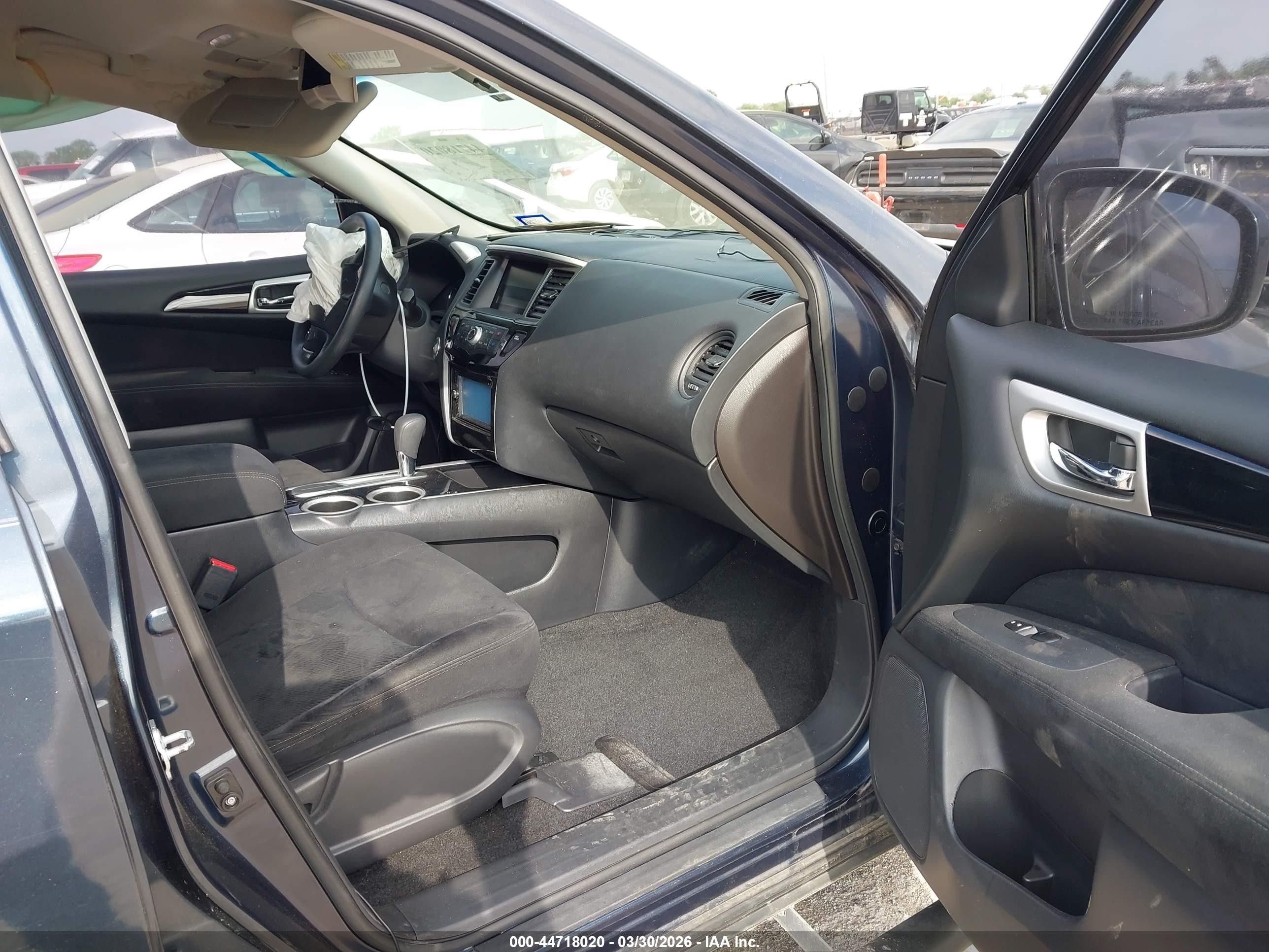 2015 Nissan Pathfinder S Blue vin: 5N1AR2MN7FC682860