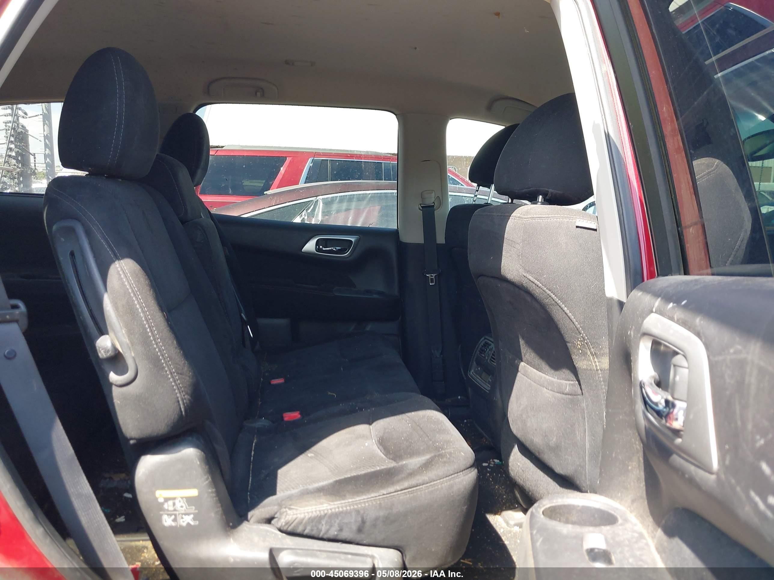 2015 Nissan Pathfinder Sv Red vin: 5N1AR2MN7FC687783