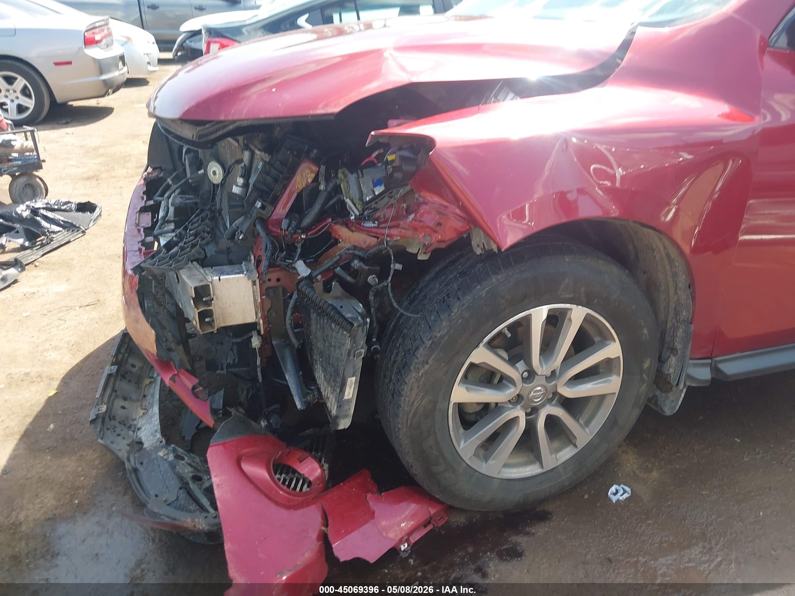 2015 Nissan Pathfinder Sv Red vin: 5N1AR2MN7FC687783
