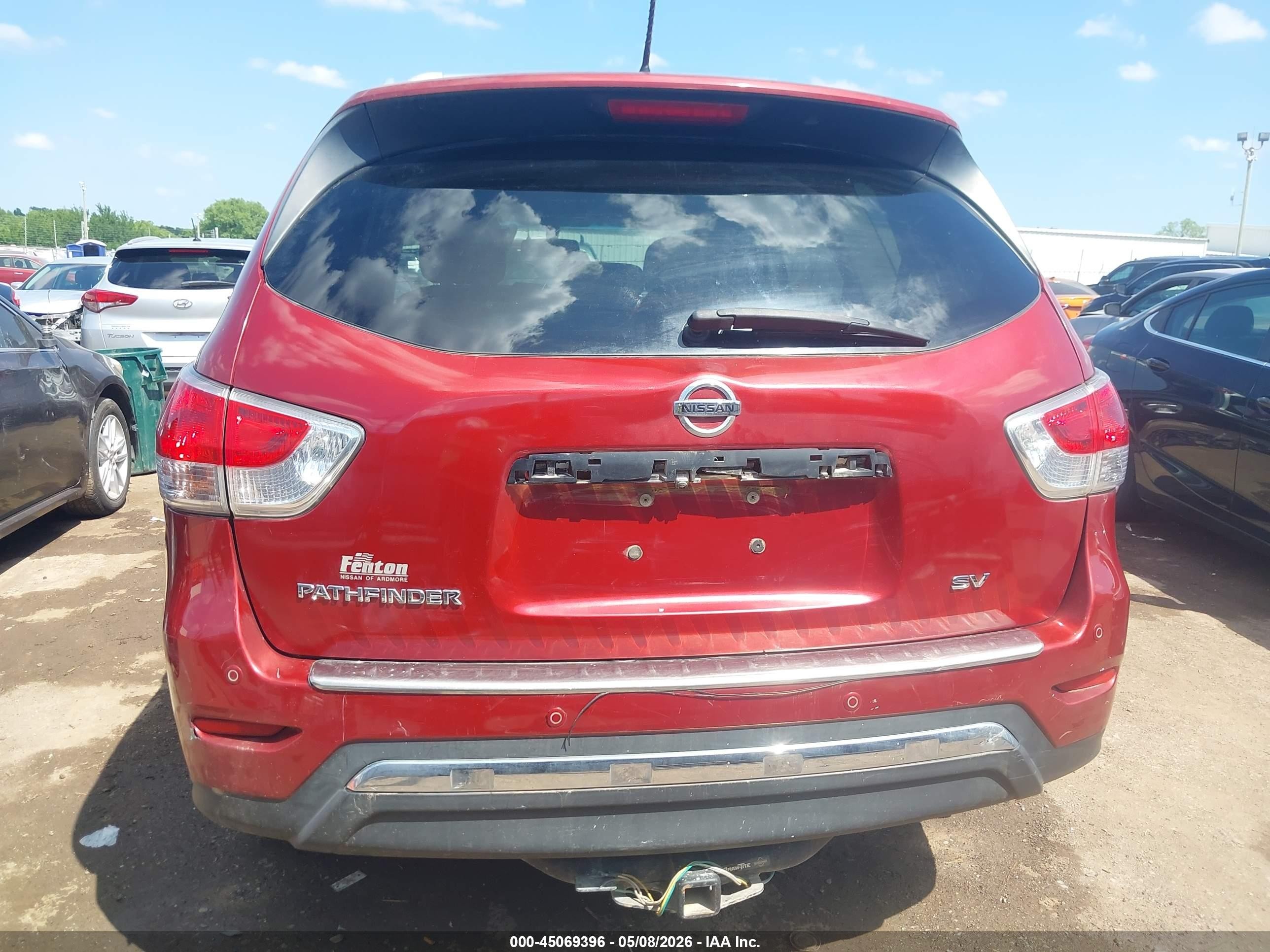 2015 Nissan Pathfinder Sv Red vin: 5N1AR2MN7FC687783