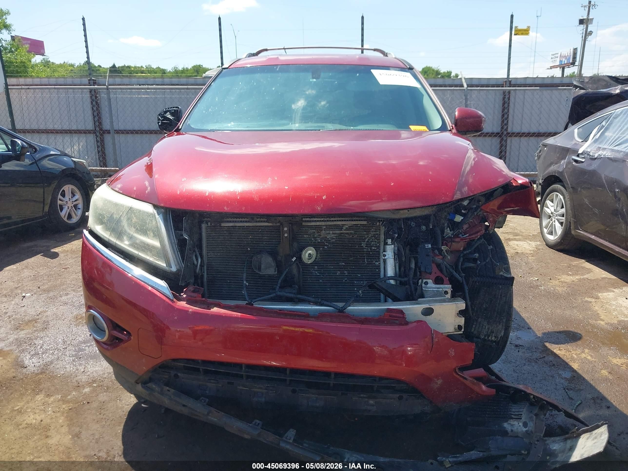2015 Nissan Pathfinder Sv Red vin: 5N1AR2MN7FC687783