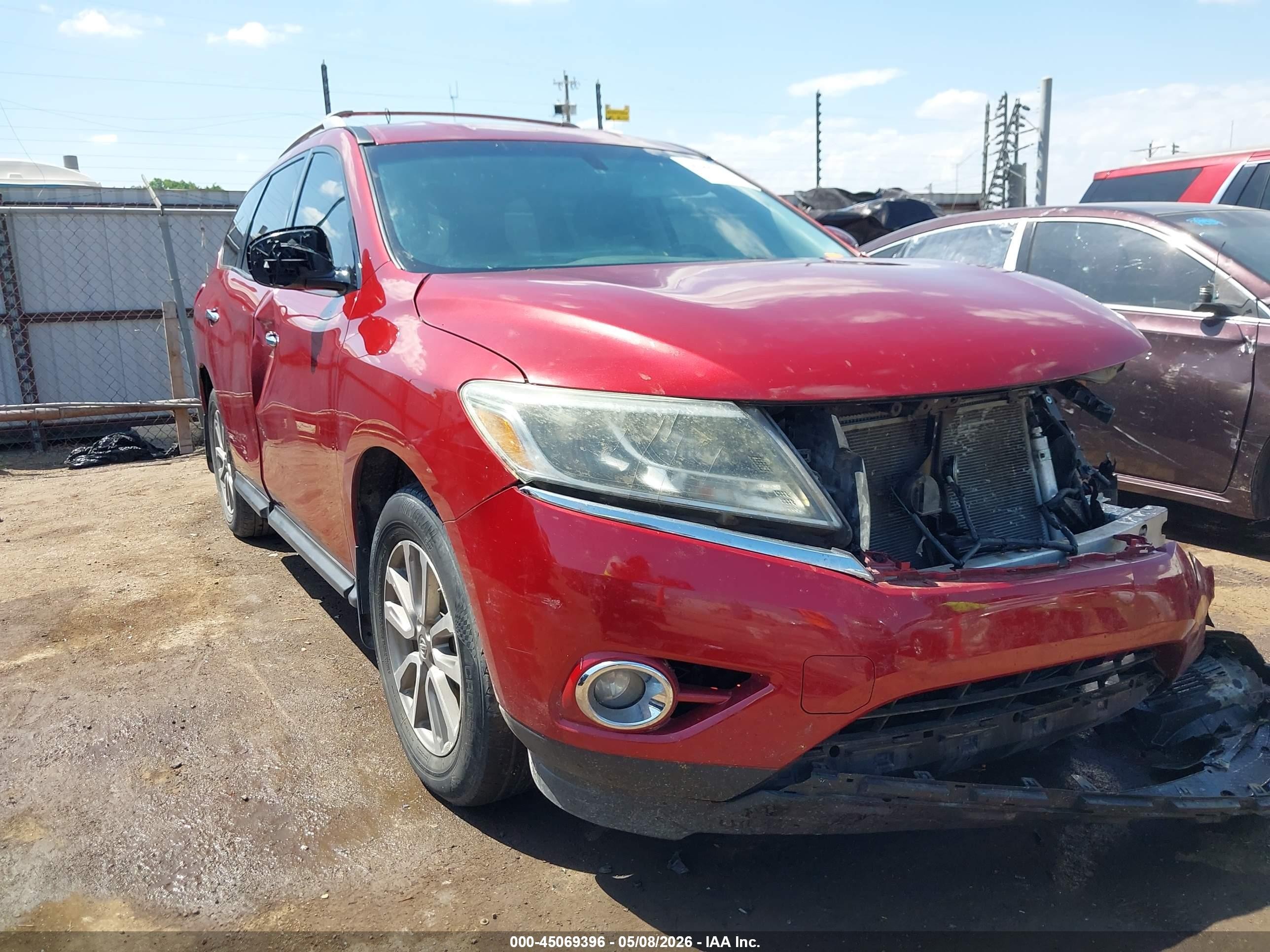 2015 Nissan Pathfinder Sv Red vin: 5N1AR2MN7FC687783