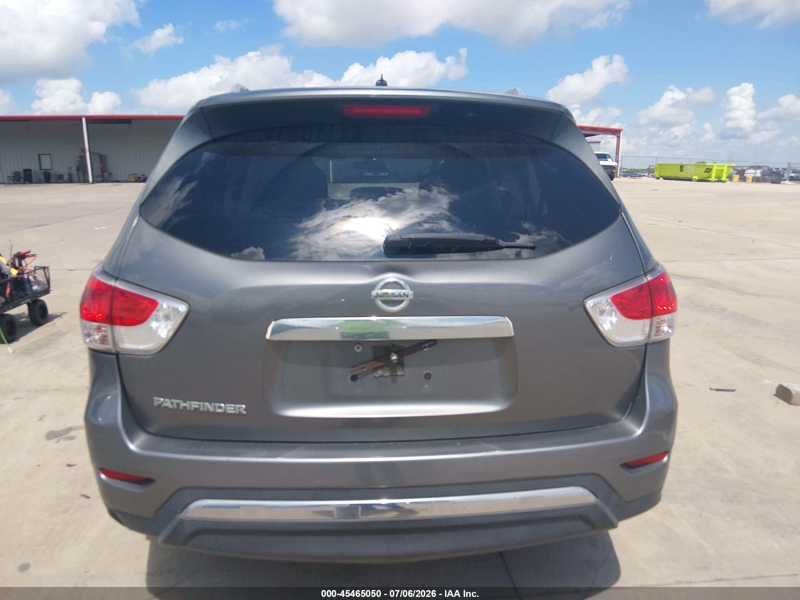 2015 Nissan Pathfinder S Gray vin: 5N1AR2MN7FC689209
