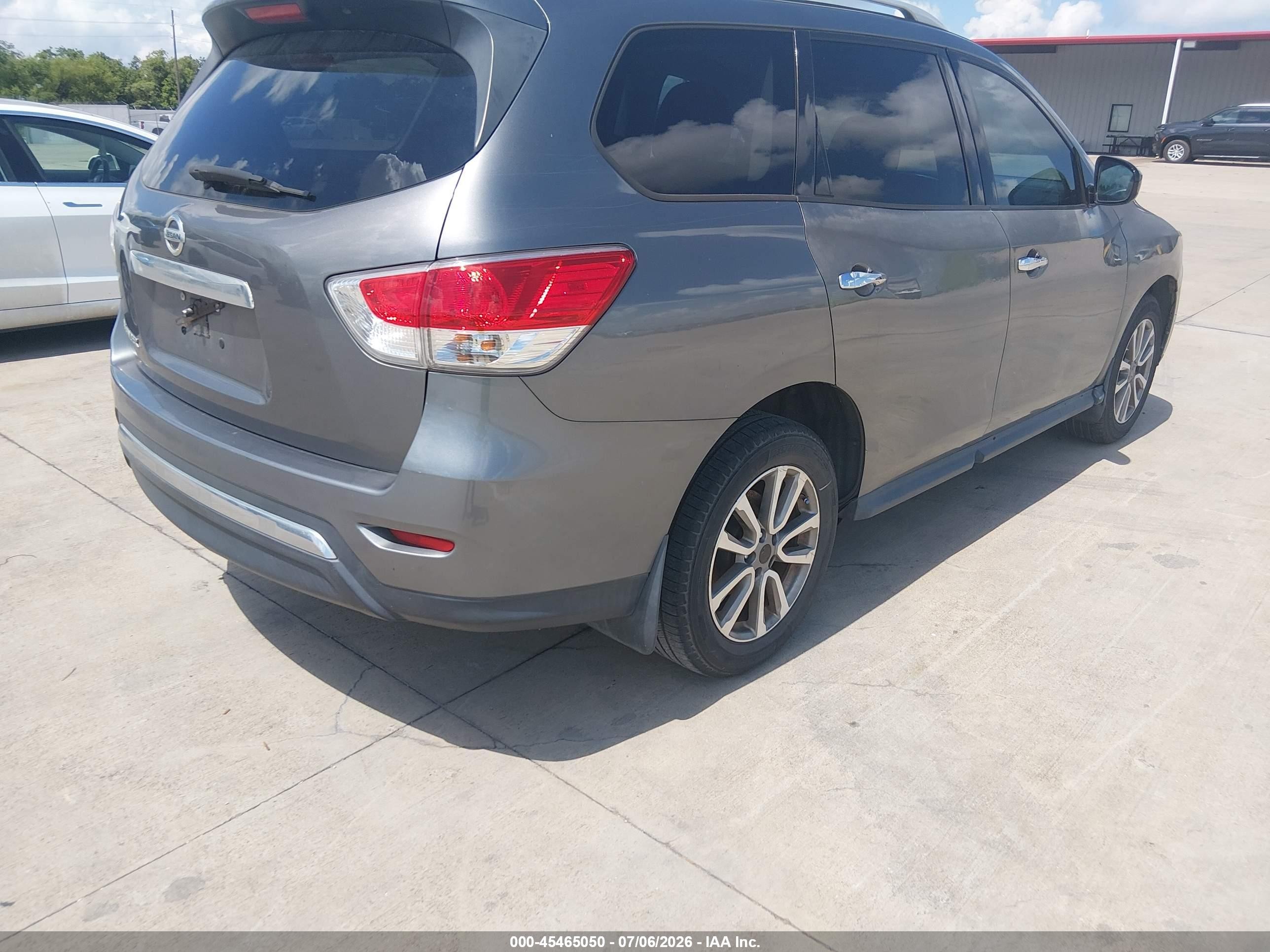 2015 Nissan Pathfinder S Gray vin: 5N1AR2MN7FC689209