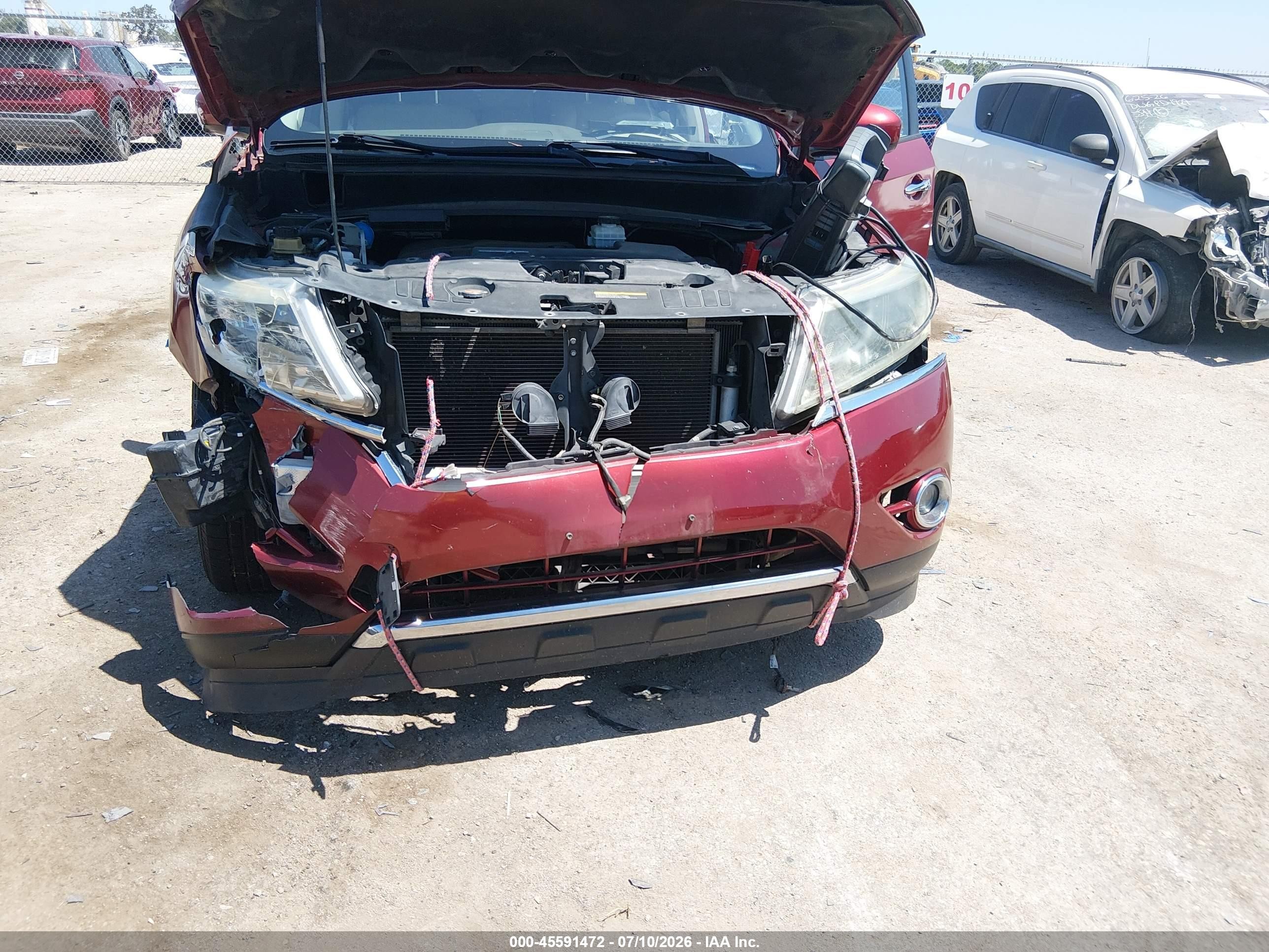 2015 Nissan Pathfinder Platinum/s/sl/sv Red vin: 5N1AR2MN7FC702881