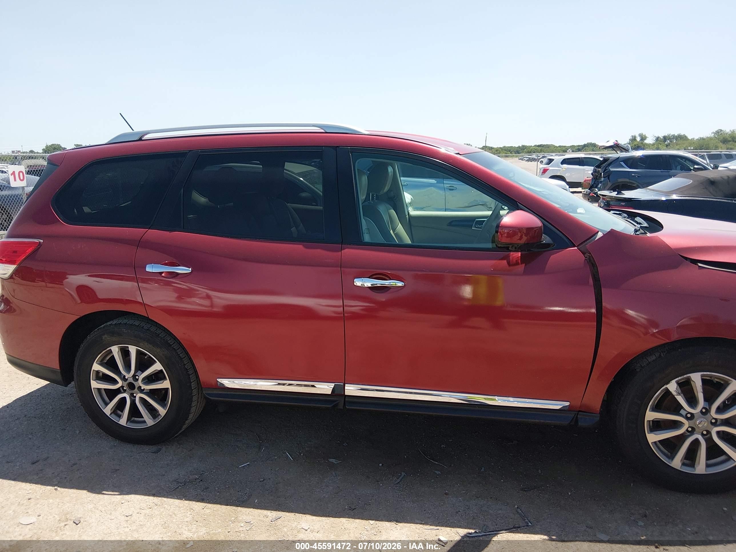 2015 Nissan Pathfinder Platinum/s/sl/sv Red vin: 5N1AR2MN7FC702881