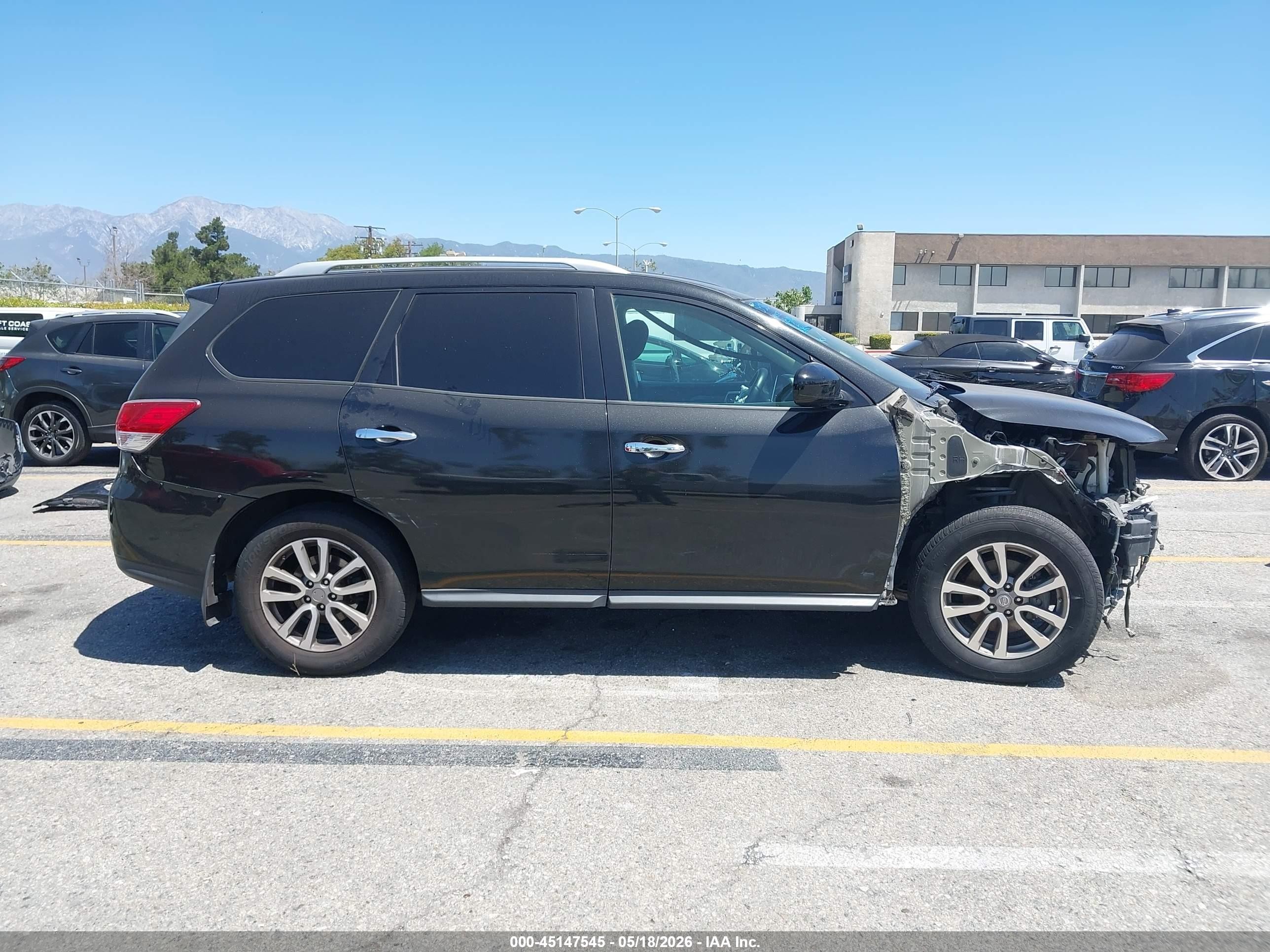 2015 Nissan Pathfinder S Черный vin: 5N1AR2MN7FC713007