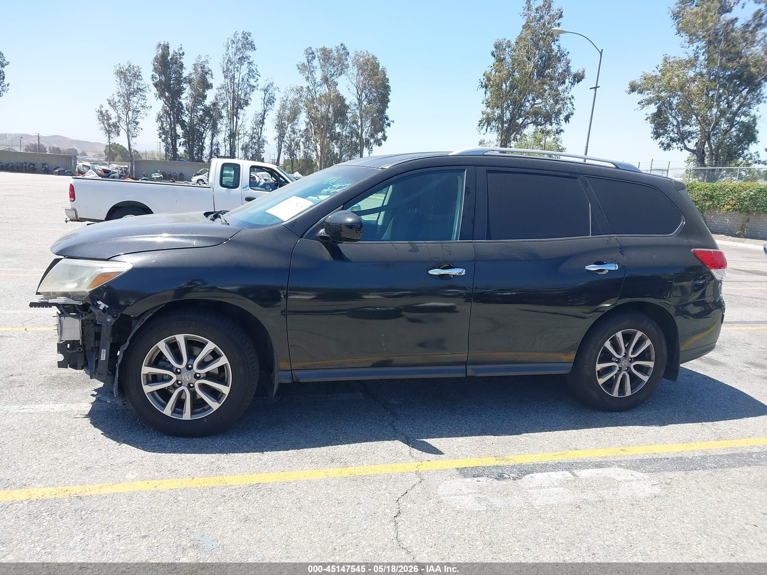 2015 Nissan Pathfinder S Черный vin: 5N1AR2MN7FC713007