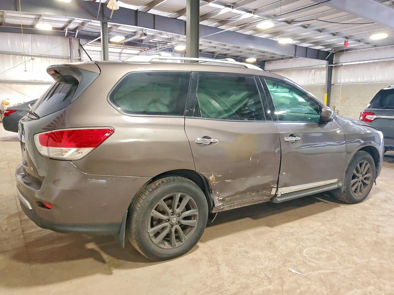2015 Nissan Pathfinder Sl Gray vin: 5N1AR2MN7FC717882