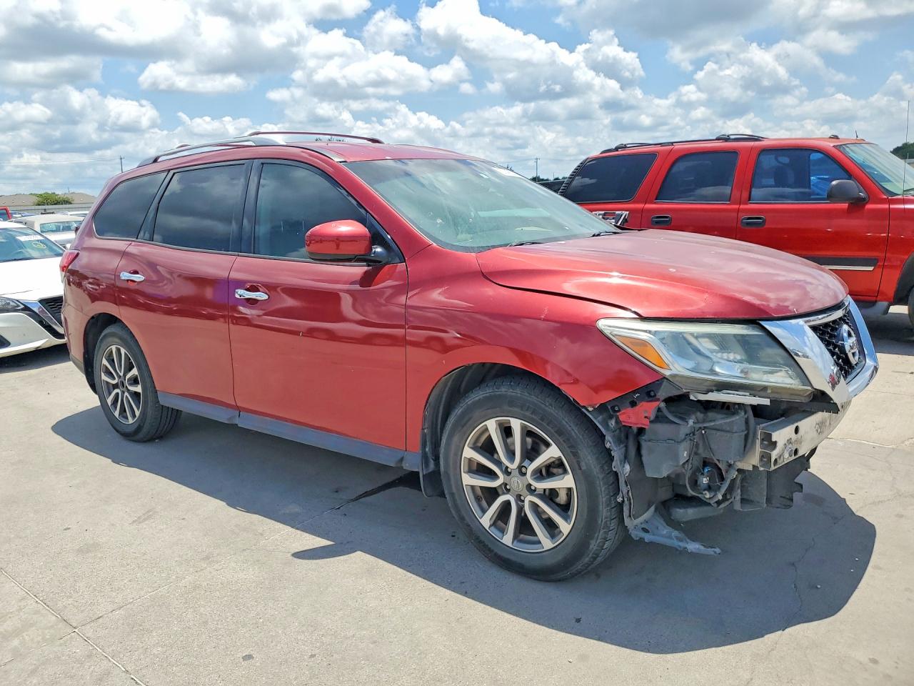 2016 Nissan Pathfinder S Red vin: 5N1AR2MN7GC608856