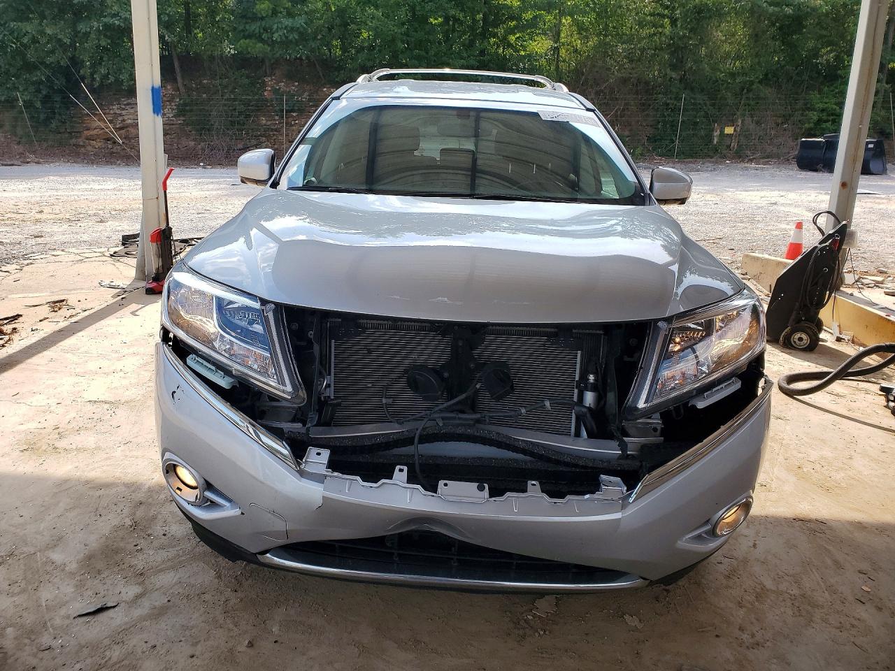 2013 Nissan Pathfinder S Серебряный vin: 5N1AR2MN8DC621451