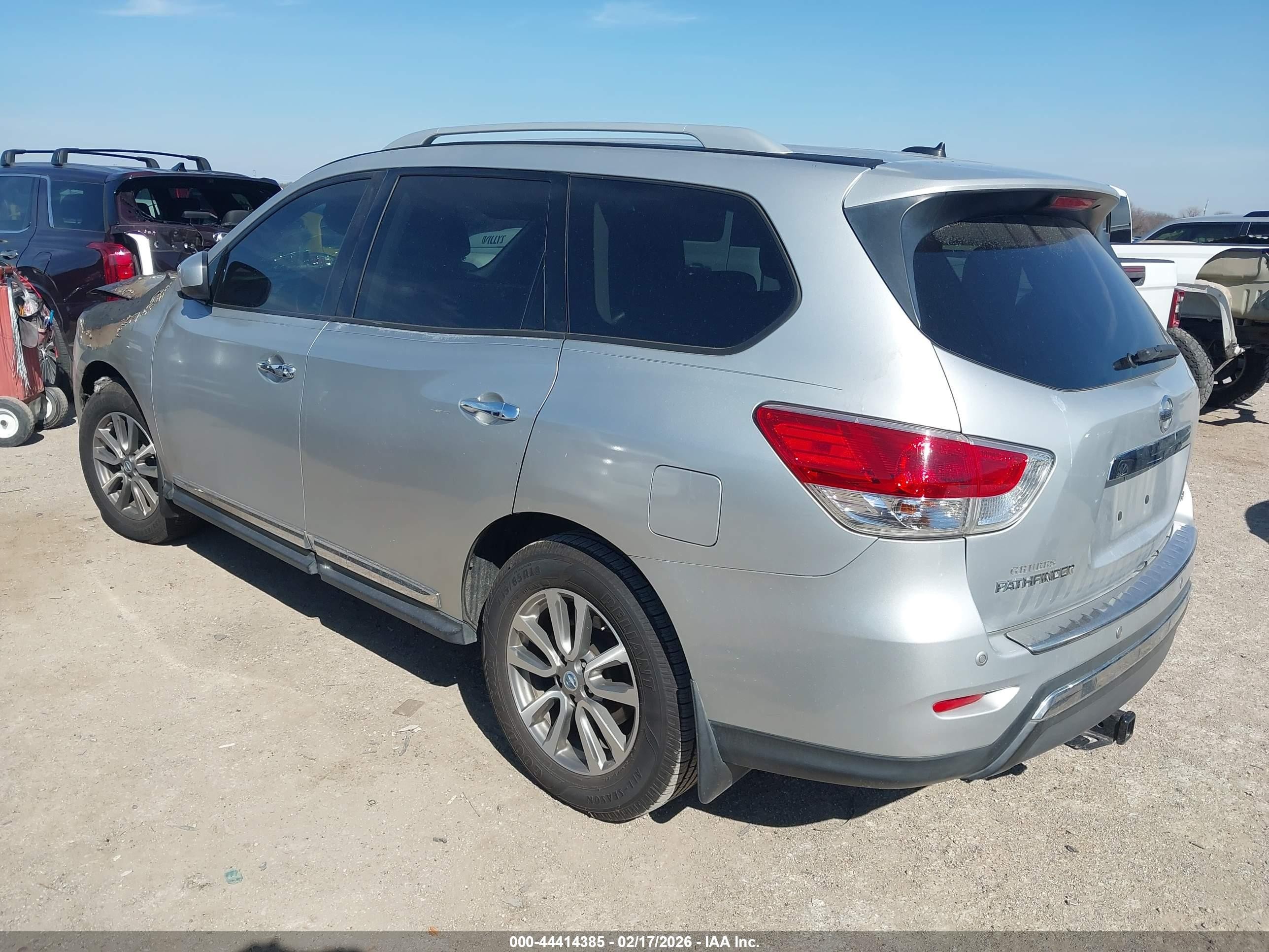 2013 Nissan Pathfinder Sl Silver vin: 5N1AR2MN8DC638458