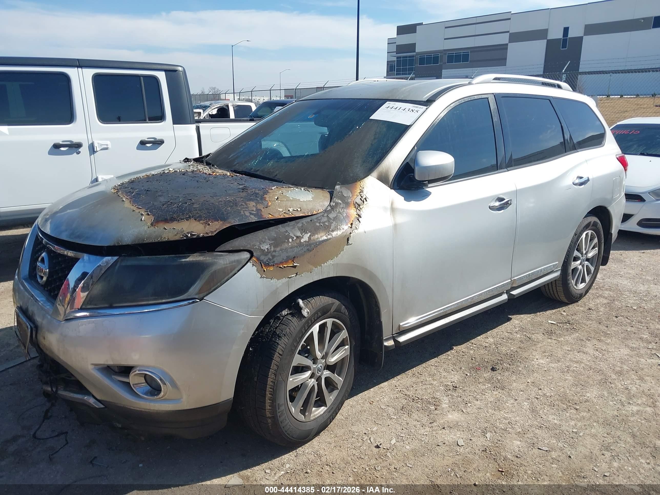 2013 Nissan Pathfinder Sl Silver vin: 5N1AR2MN8DC638458